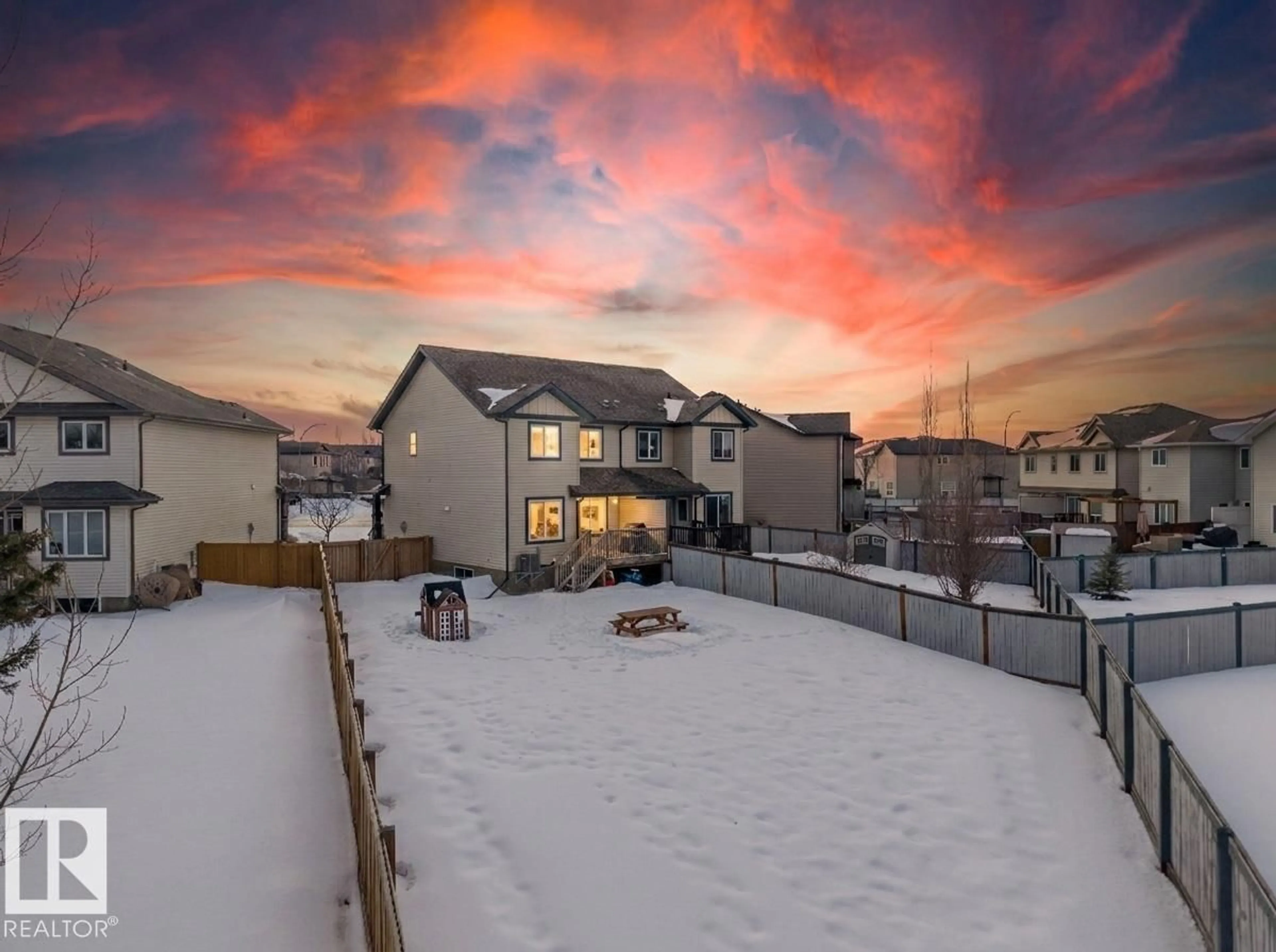 A pic from outside/outdoor area/front of a property/back of a property/a pic from drone, mountain view for 14 ARALIA CV, Spruce Grove Alberta T7X0V4