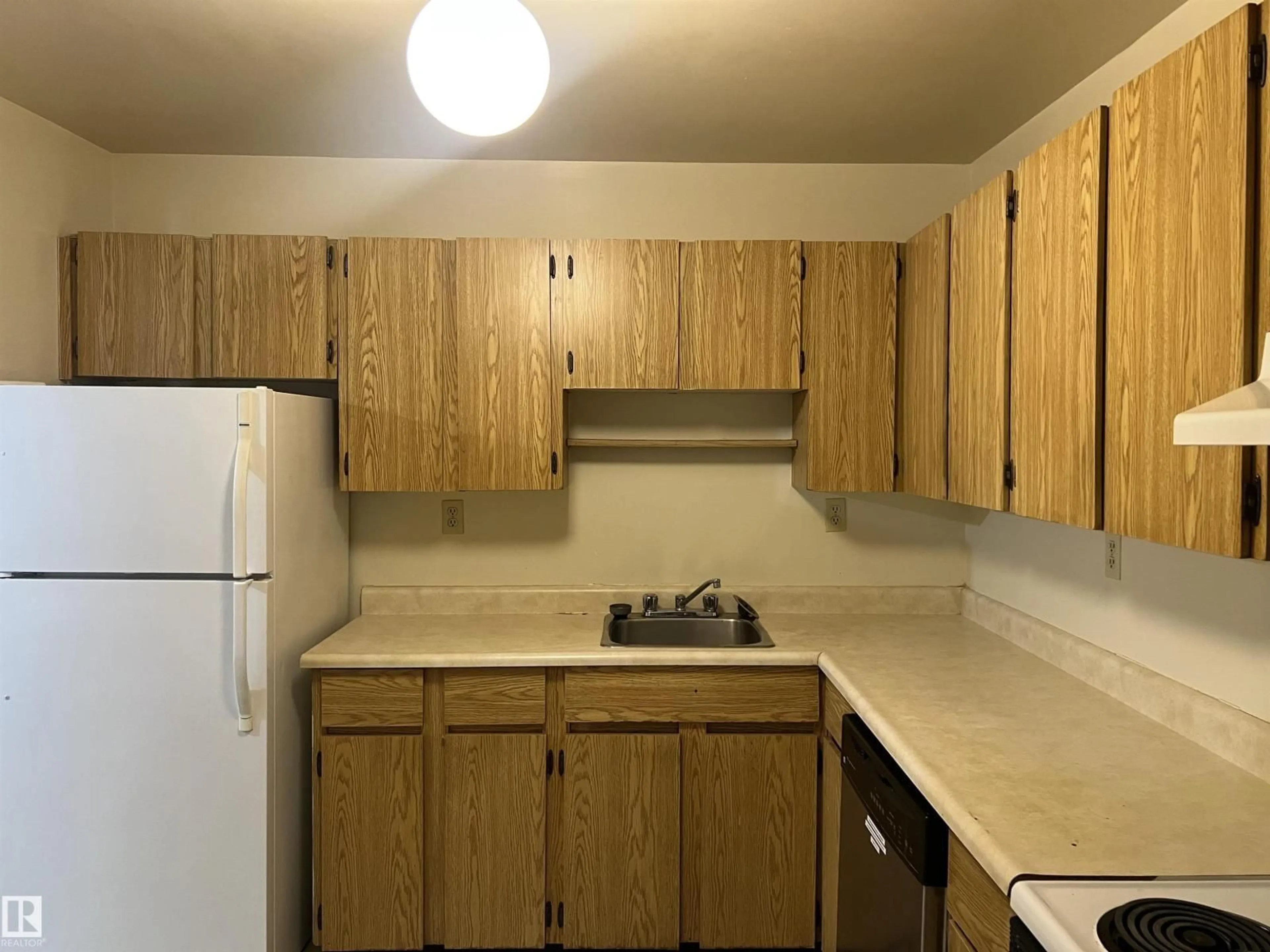 Standard kitchen, unknown for #208 - 1620 48 ST, Edmonton Alberta T5L5P1