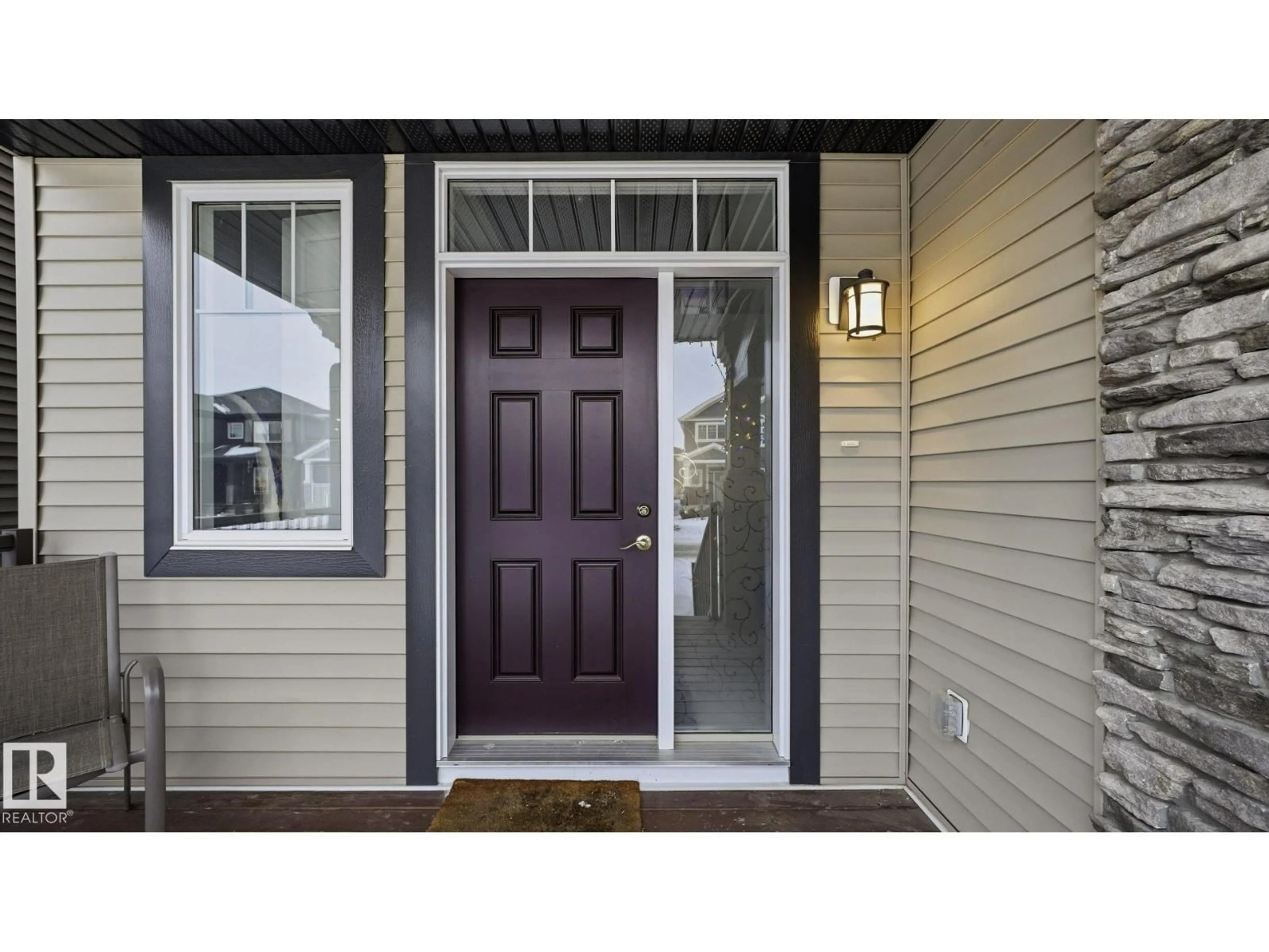 Indoor entryway for 8320 MAYDAY LI, Edmonton Alberta T6X2K9