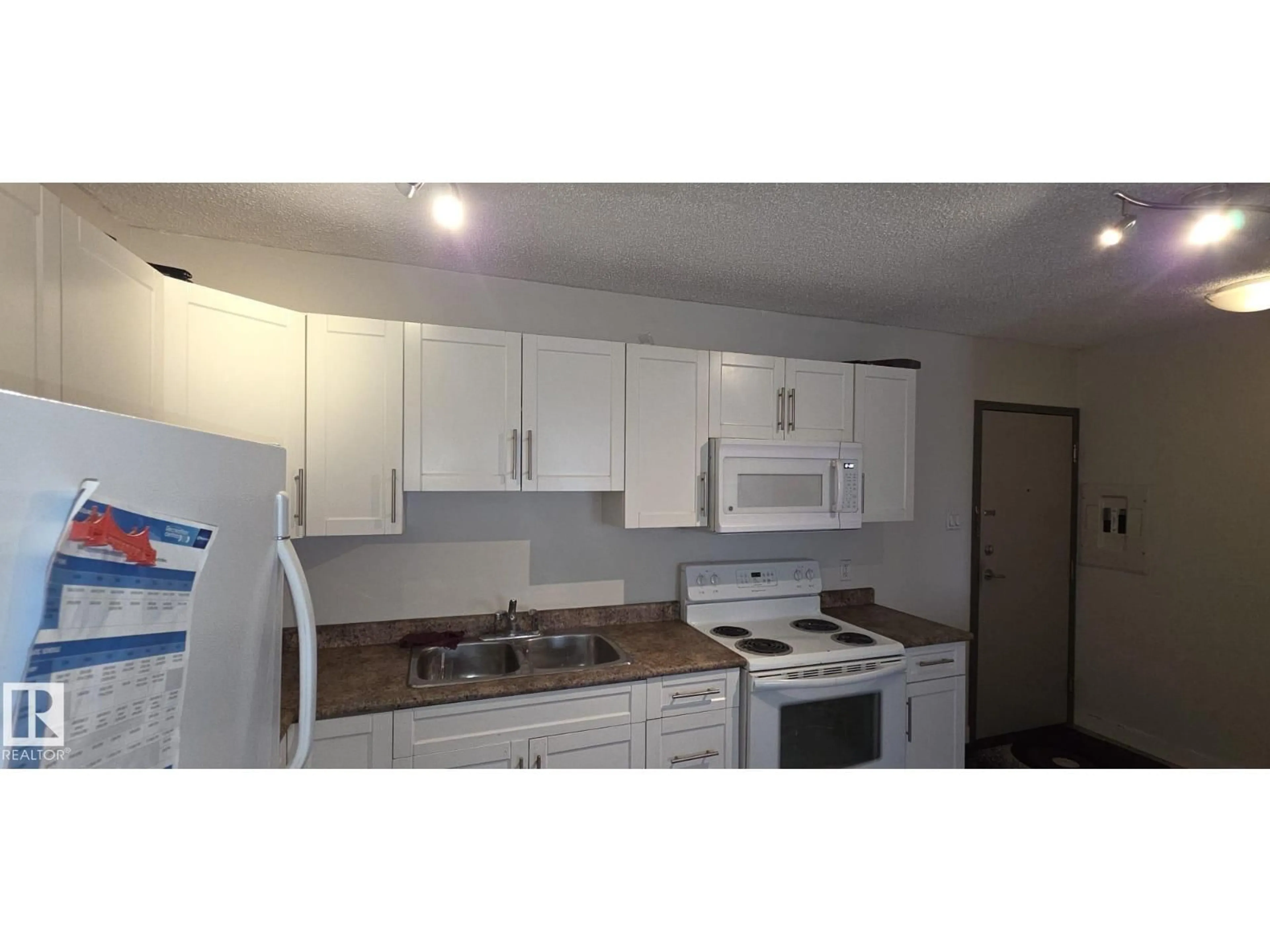 Standard kitchen, unknown for 507 - 9710 105 ST NW, Edmonton Alberta T5K1A4