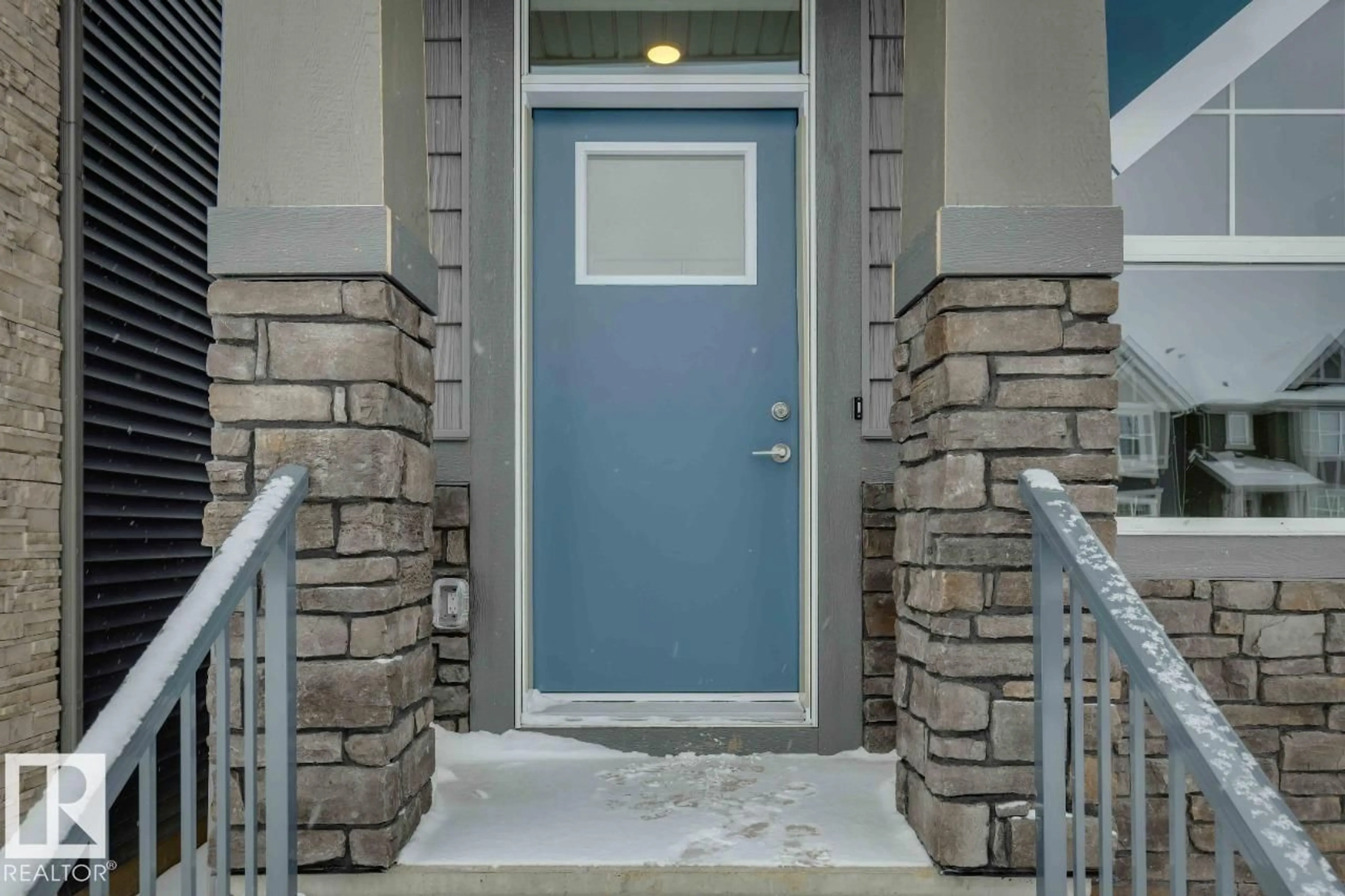 Indoor entryway for NW - 8120 228 ST, Edmonton Alberta T5T4N5
