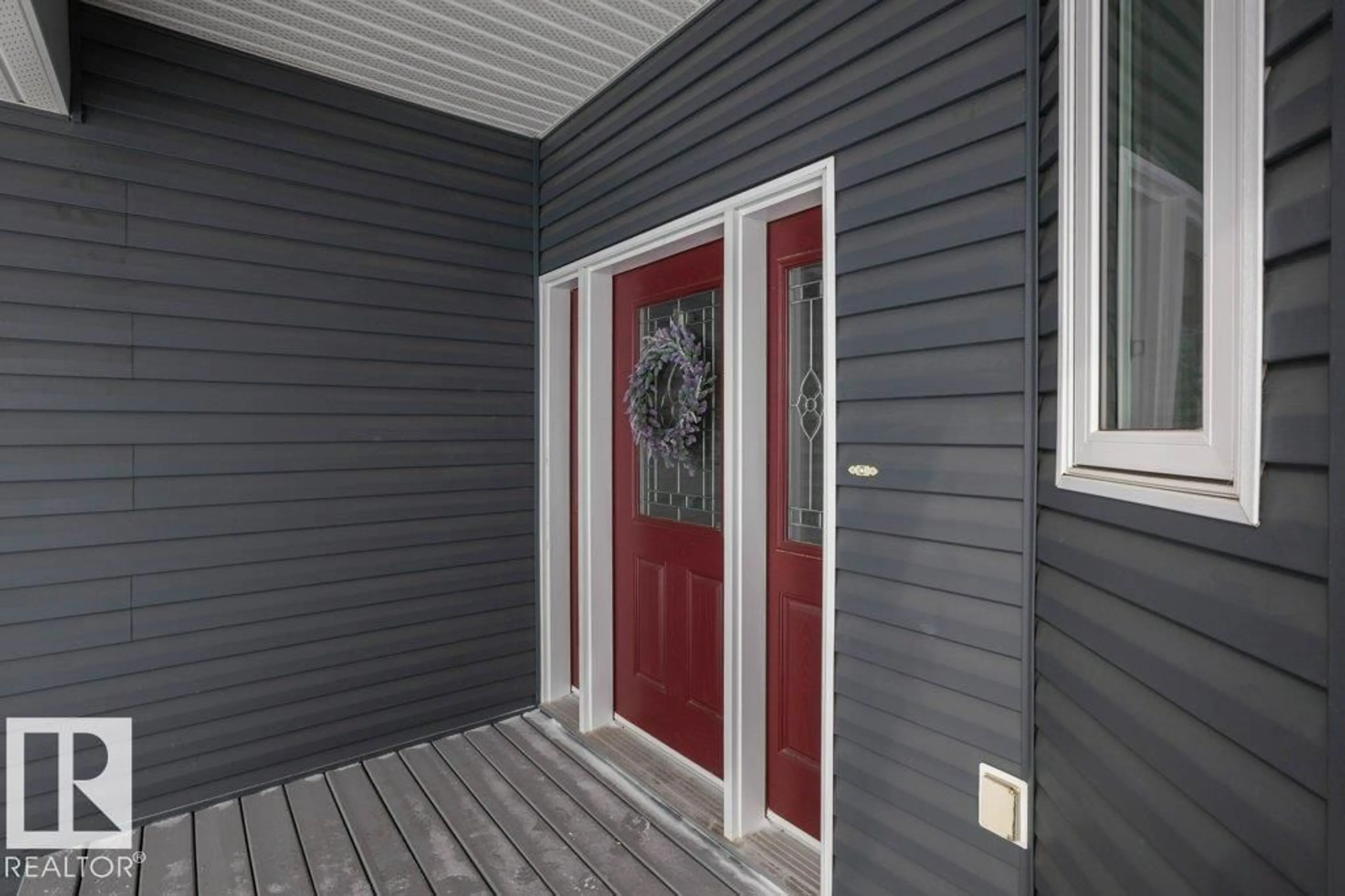 Indoor entryway for 11116 103 ST, Westlock Alberta T7P1G6