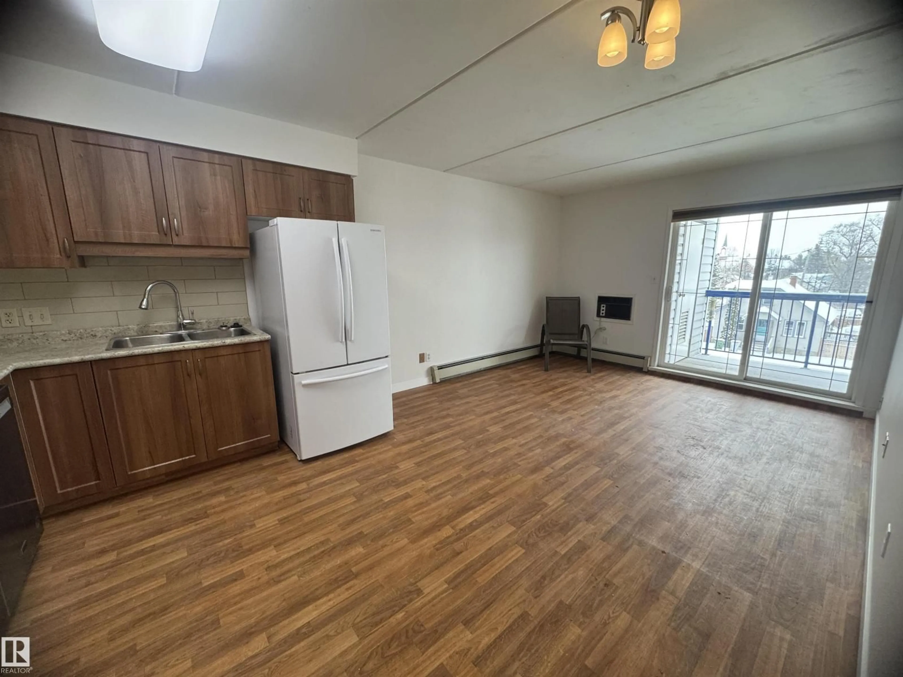 A pic of a room for 301 - 9928 105 ST, Westlock Alberta T7P1S7