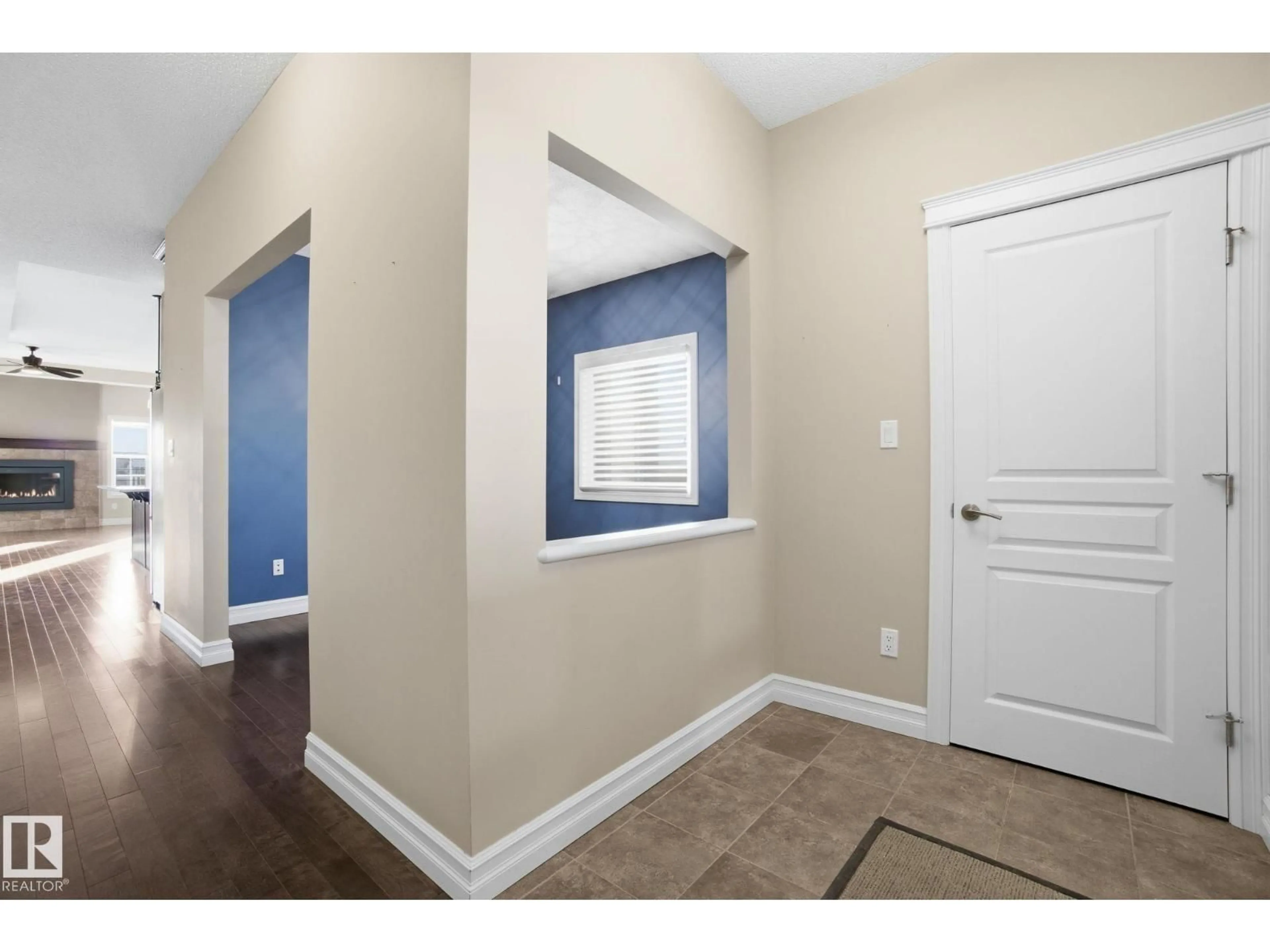 Indoor entryway for 59 SELKIRK PL, Leduc Alberta T9E0L4