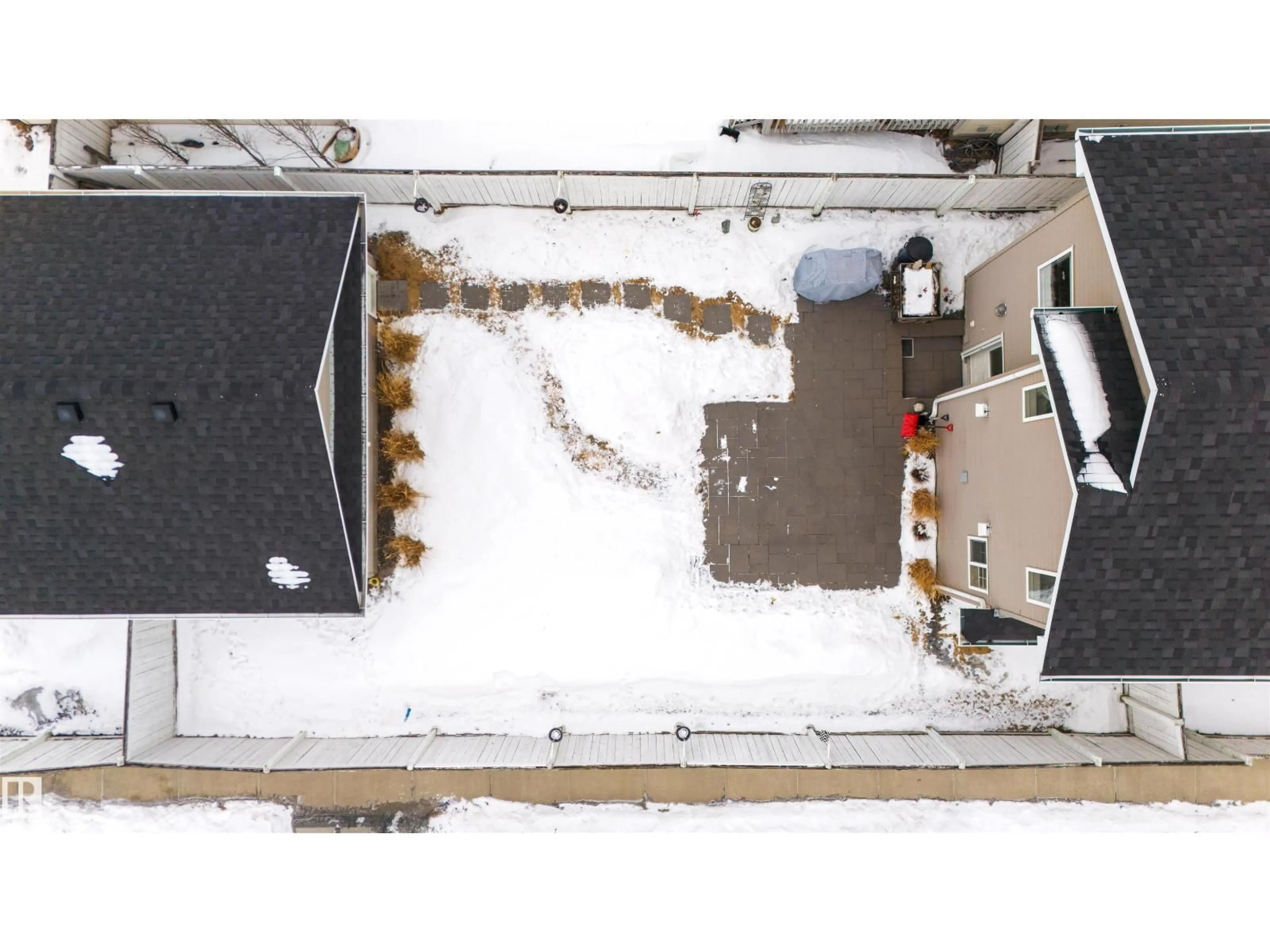 A pic from outside/outdoor area/front of a property/back of a property/a pic from drone, building for NW - 7804 SCHMID PL, Edmonton Alberta T6R0K7