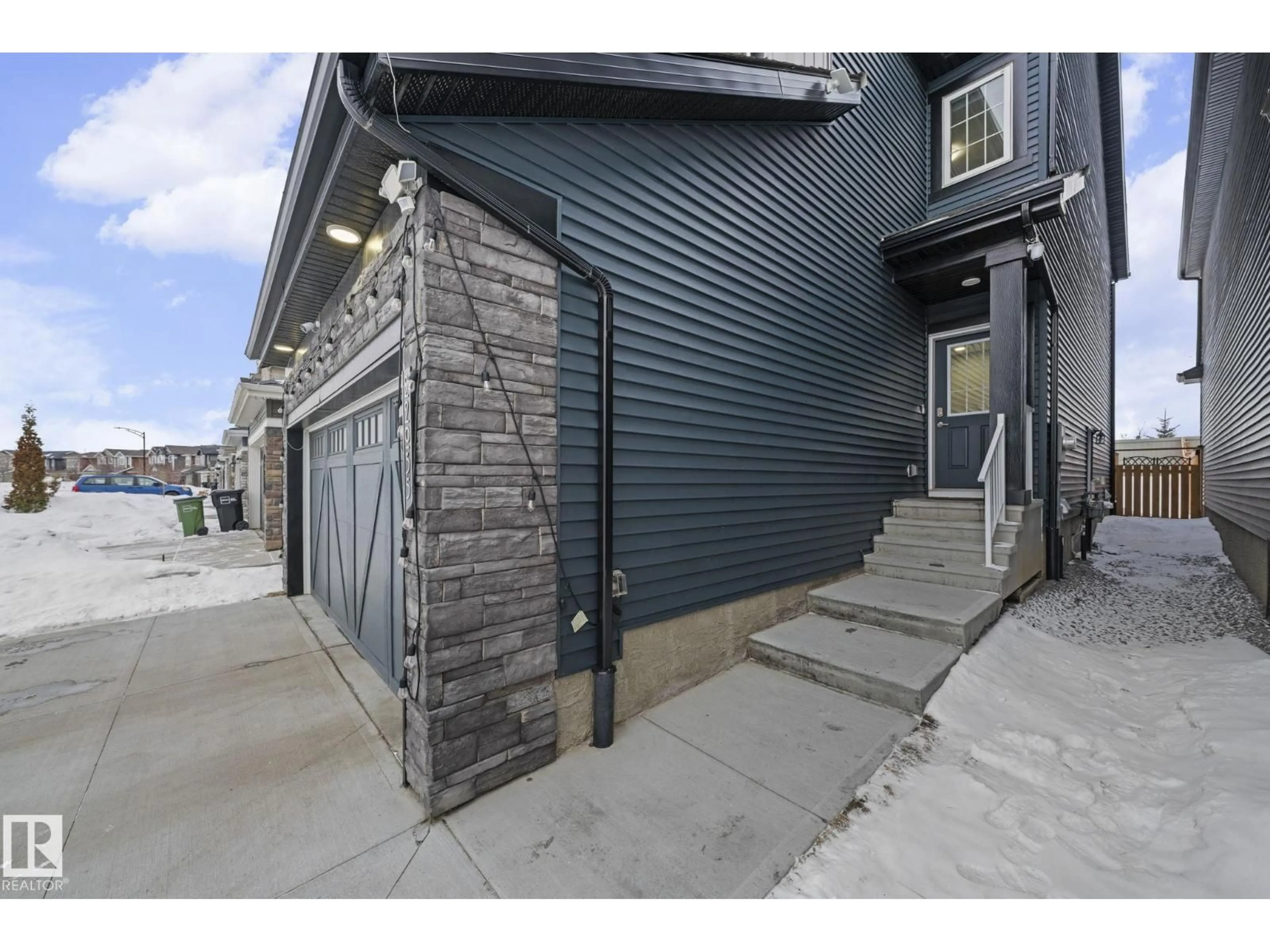 Unknown for 22035 80 AV, Edmonton Alberta T5T7R6