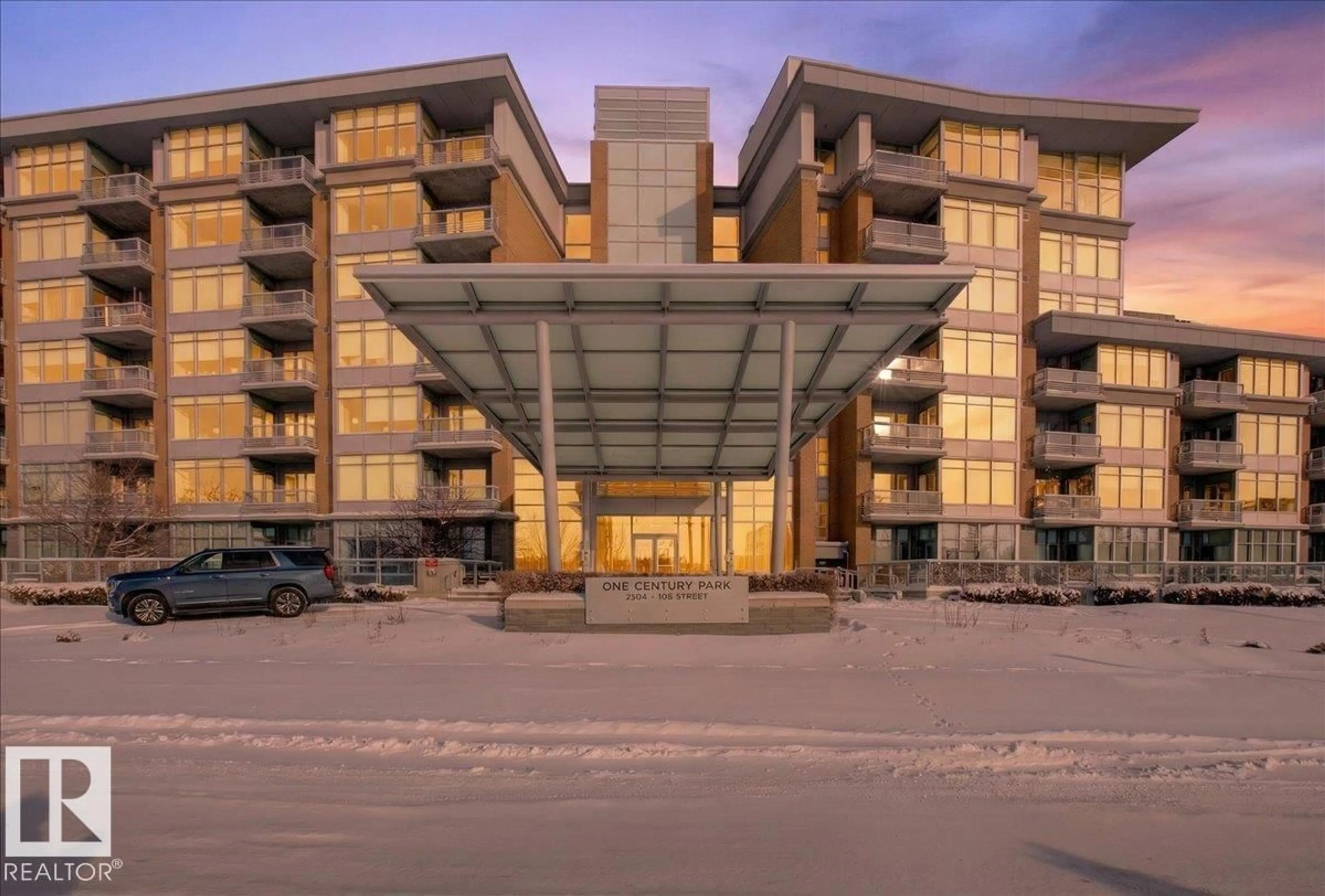 Indoor foyer for #301 - 2504 109 ST, Edmonton Alberta T6J2H3