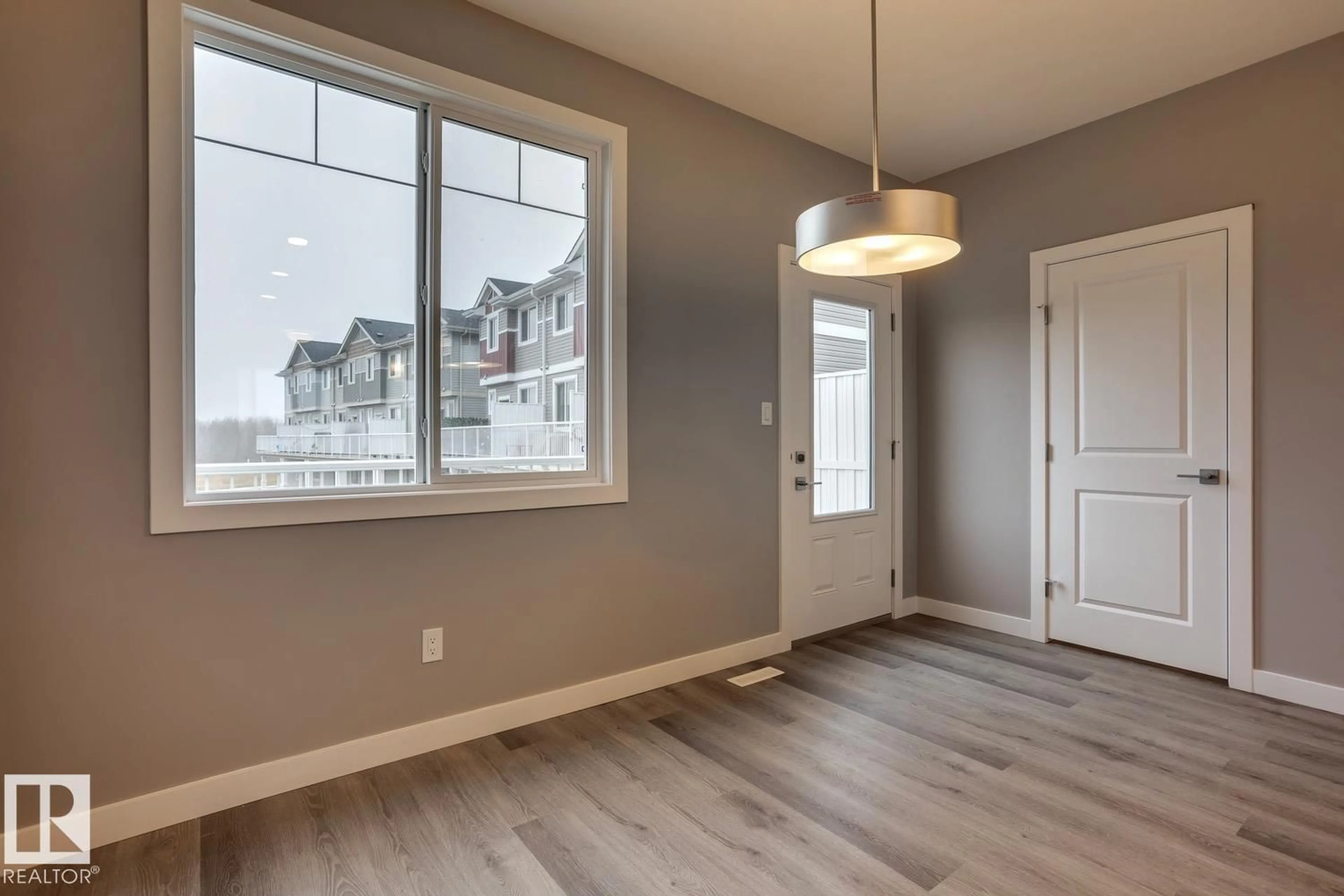 A pic of a room for 76 13139 205 ST NW, Edmonton Alberta T5S0N1