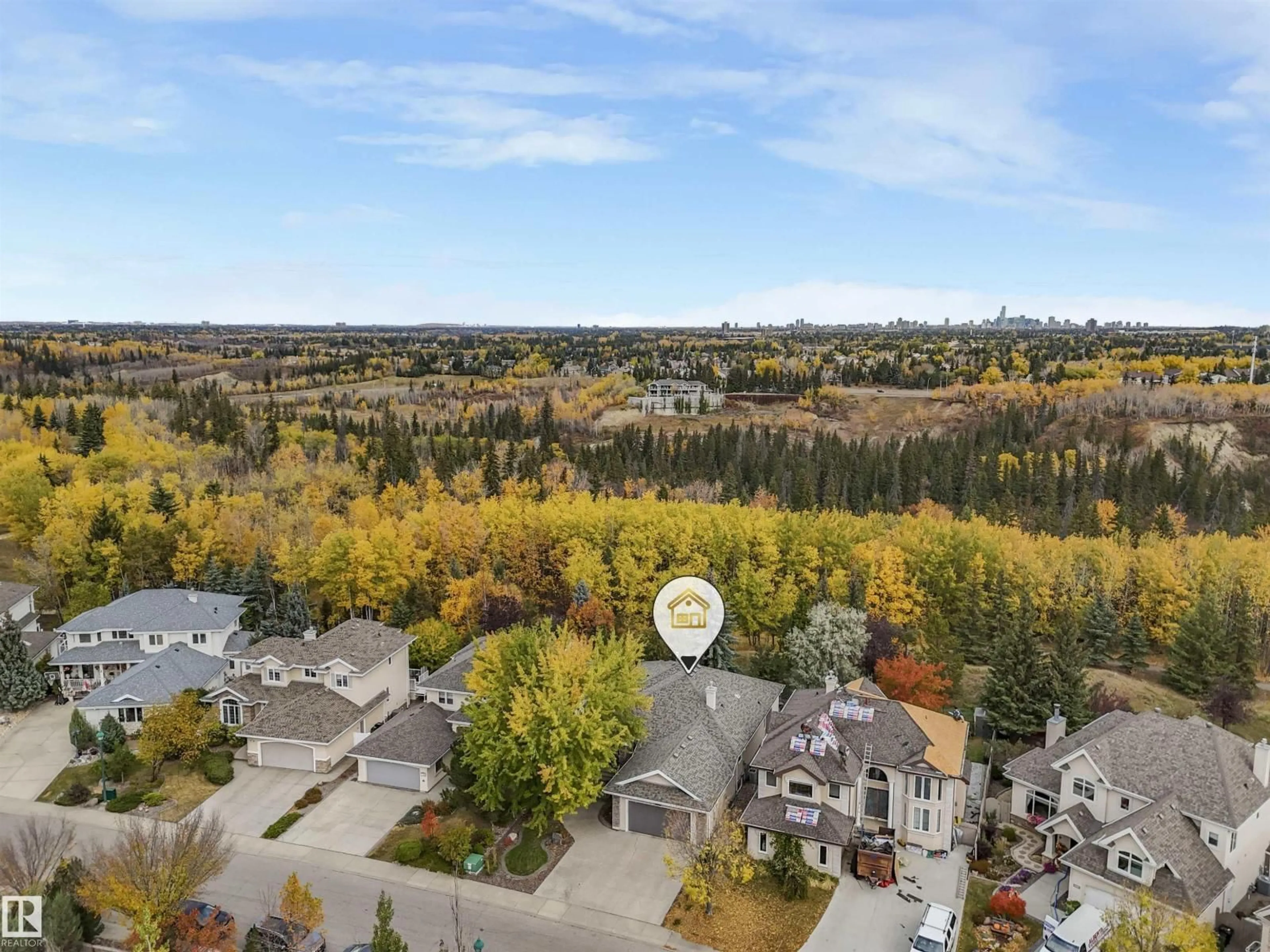 A pic from outside/outdoor area/front of a property/back of a property/a pic from drone, unknown for 1130 TWIN BROOKS PT, Edmonton Alberta T6J7J1