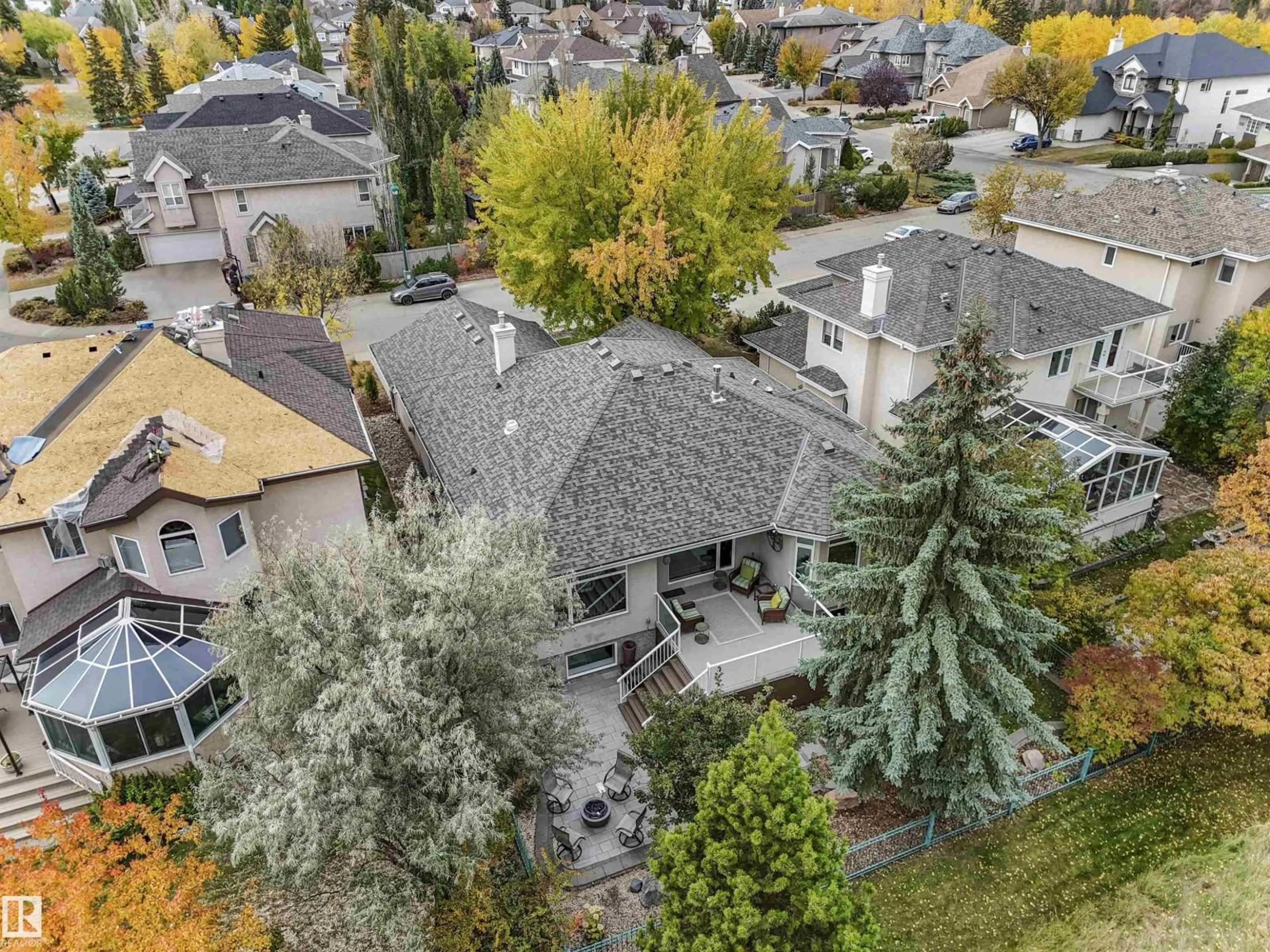 A pic from outside/outdoor area/front of a property/back of a property/a pic from drone, mountain view for 1130 TWIN BROOKS PT, Edmonton Alberta T6J7J1