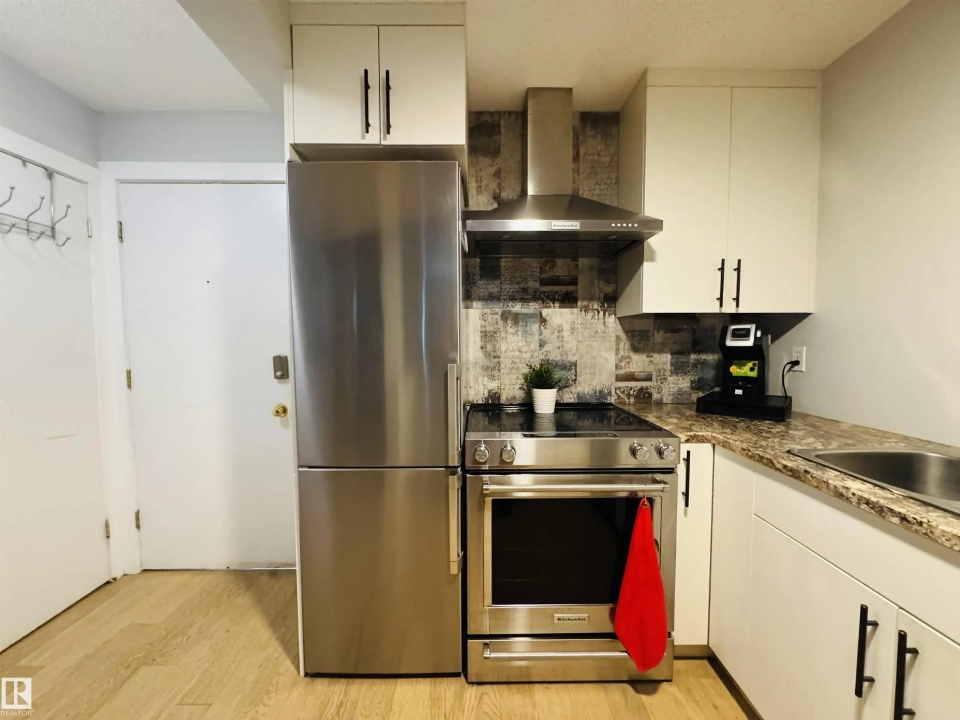 Standard kitchen, unknown for #105 - 10230 120 ST, Edmonton Alberta T5K2A3