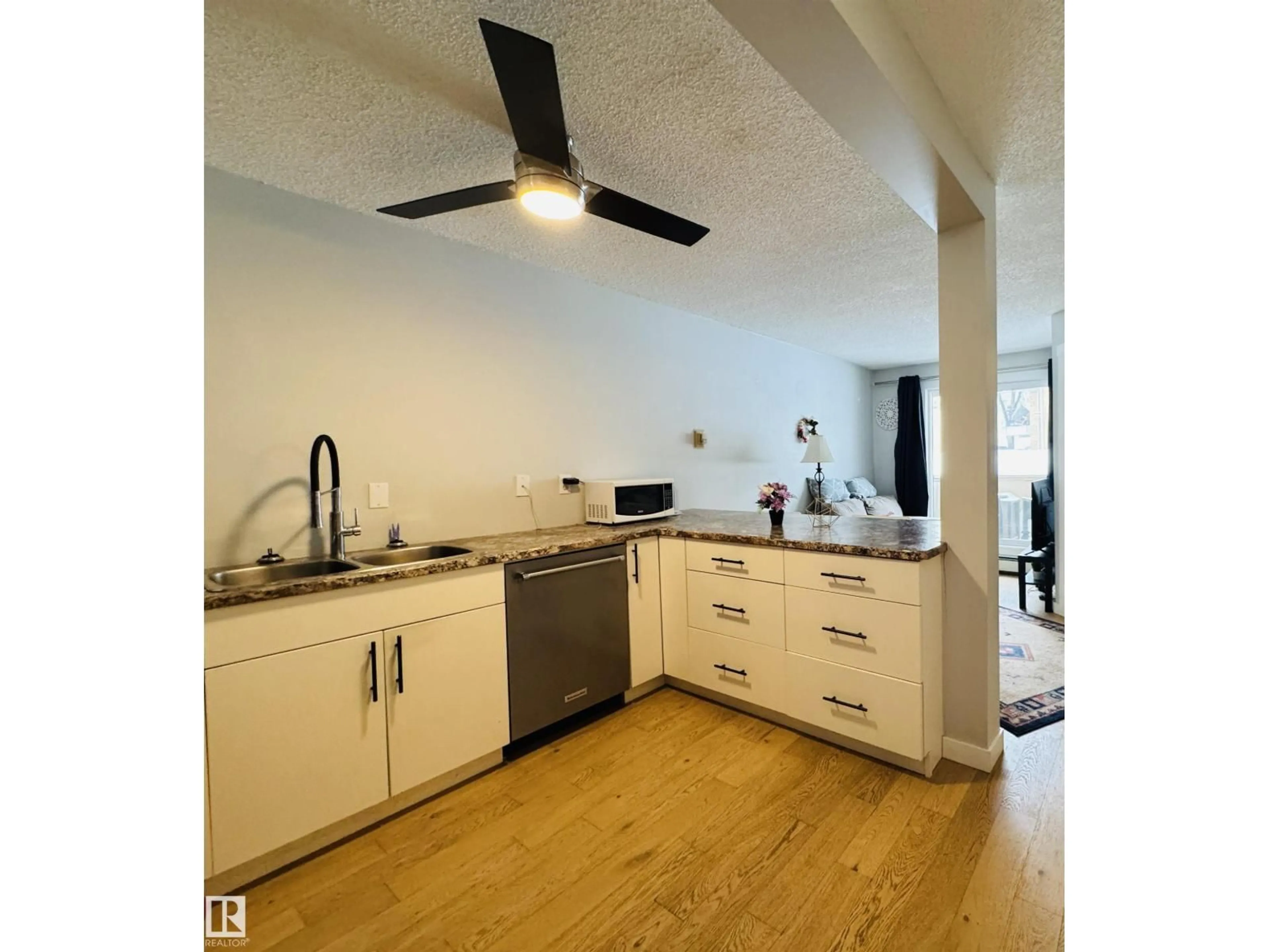 Standard kitchen, unknown for #105 - 10230 120 ST, Edmonton Alberta T5K2A3