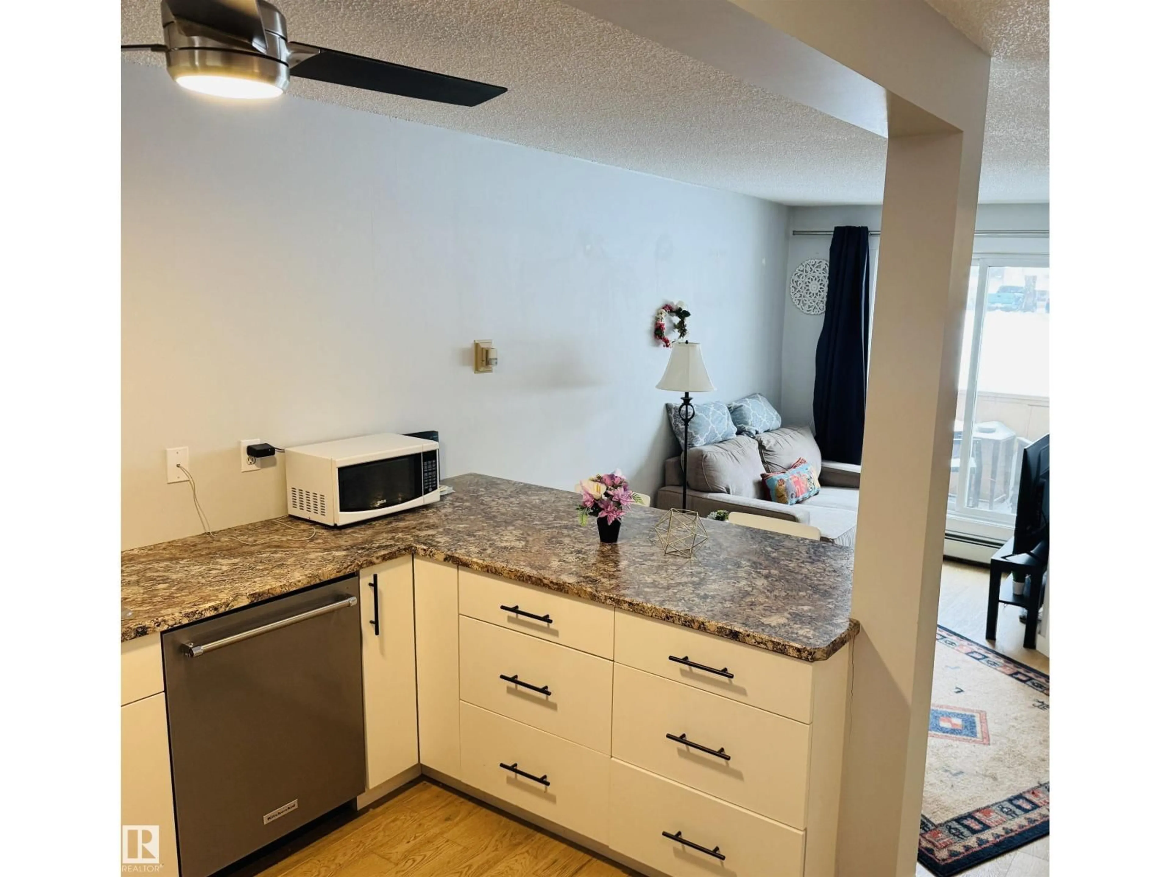 Standard kitchen, unknown for #105 - 10230 120 ST, Edmonton Alberta T5K2A3