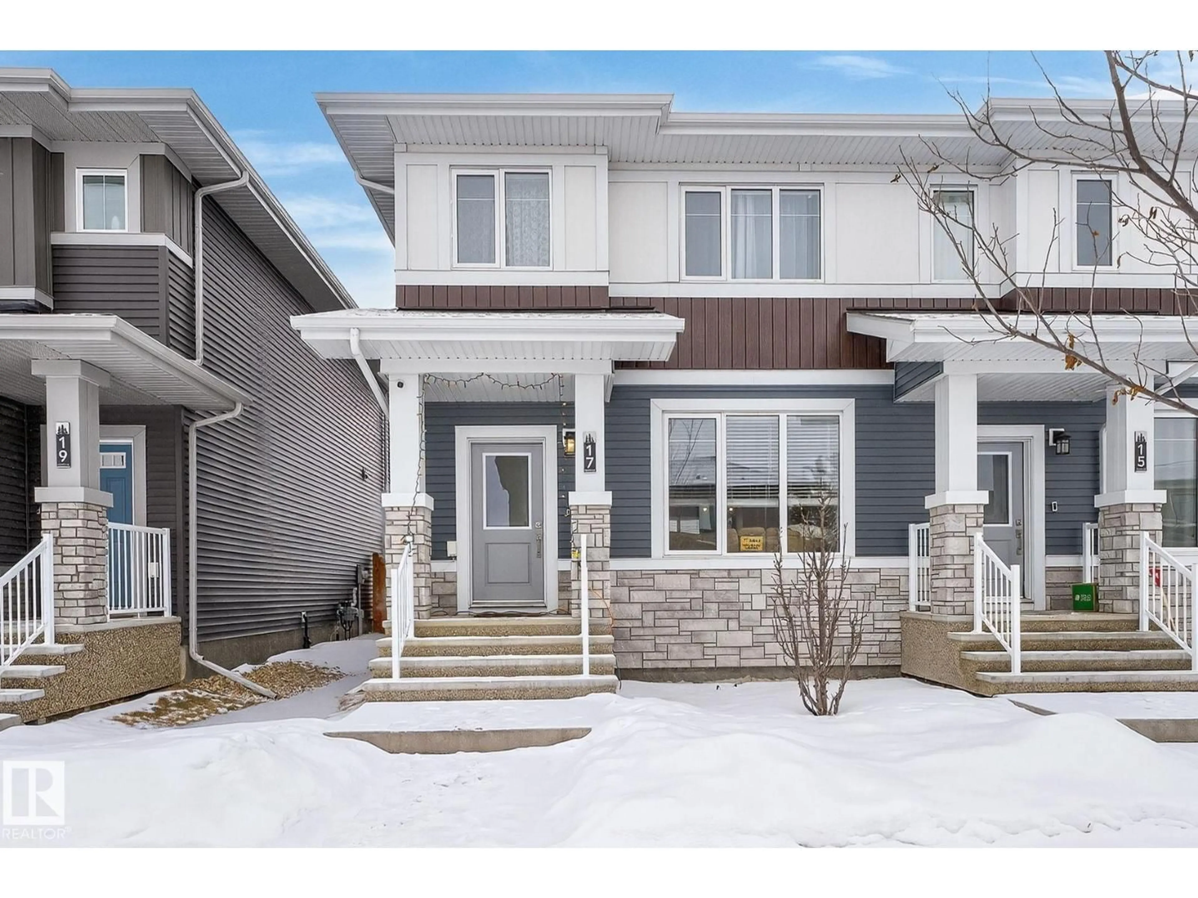 Home with vinyl exterior material, street for 17 FENWYCK BV, Spruce Grove Alberta T7X3R6