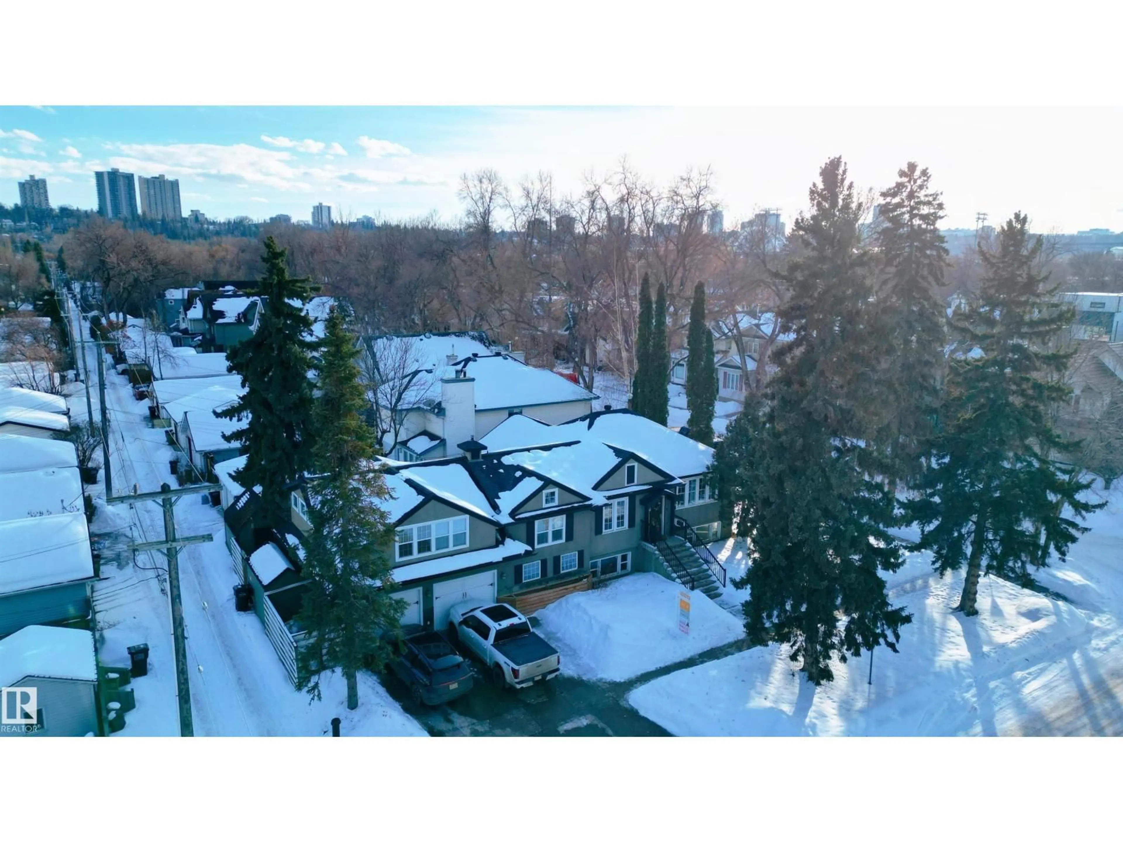 A pic from outside/outdoor area/front of a property/back of a property/a pic from drone, unknown for NW - 10015 97 AV, Edmonton Alberta T5K0A9