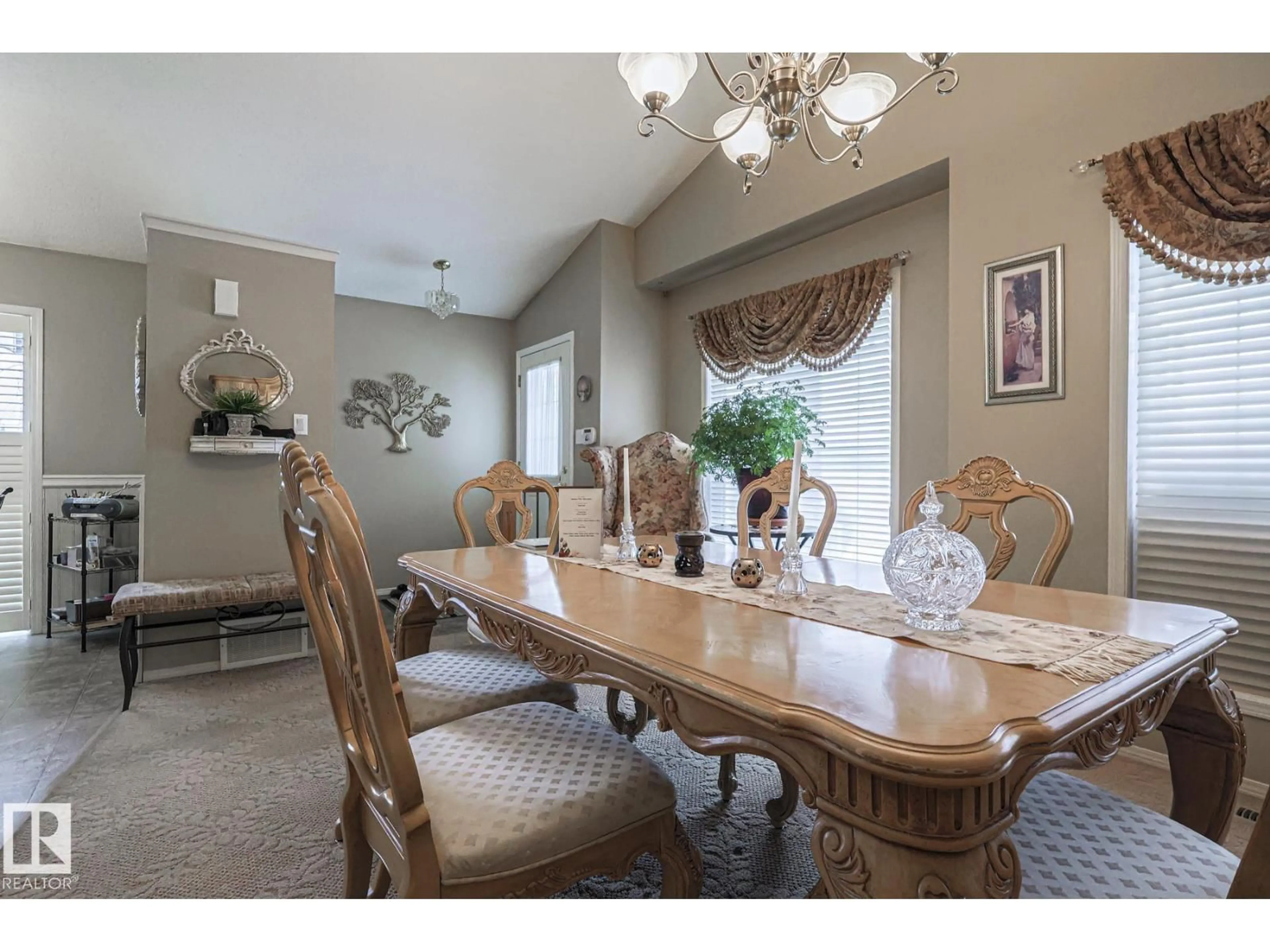 Dining room, unknown for 21304 88 AV, Edmonton Alberta T5T6V1