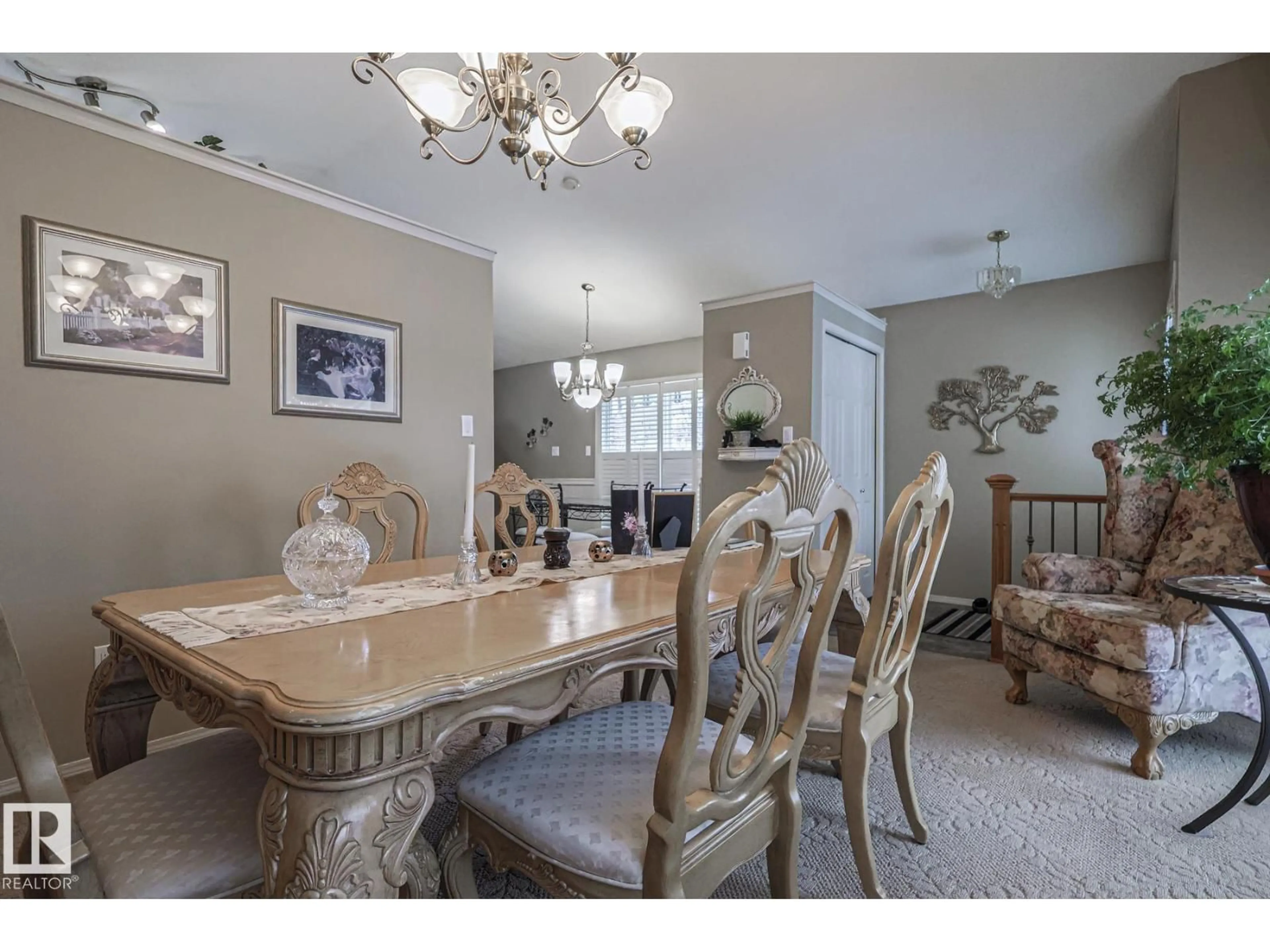 Dining room, unknown for 21304 88 AV, Edmonton Alberta T5T6V1