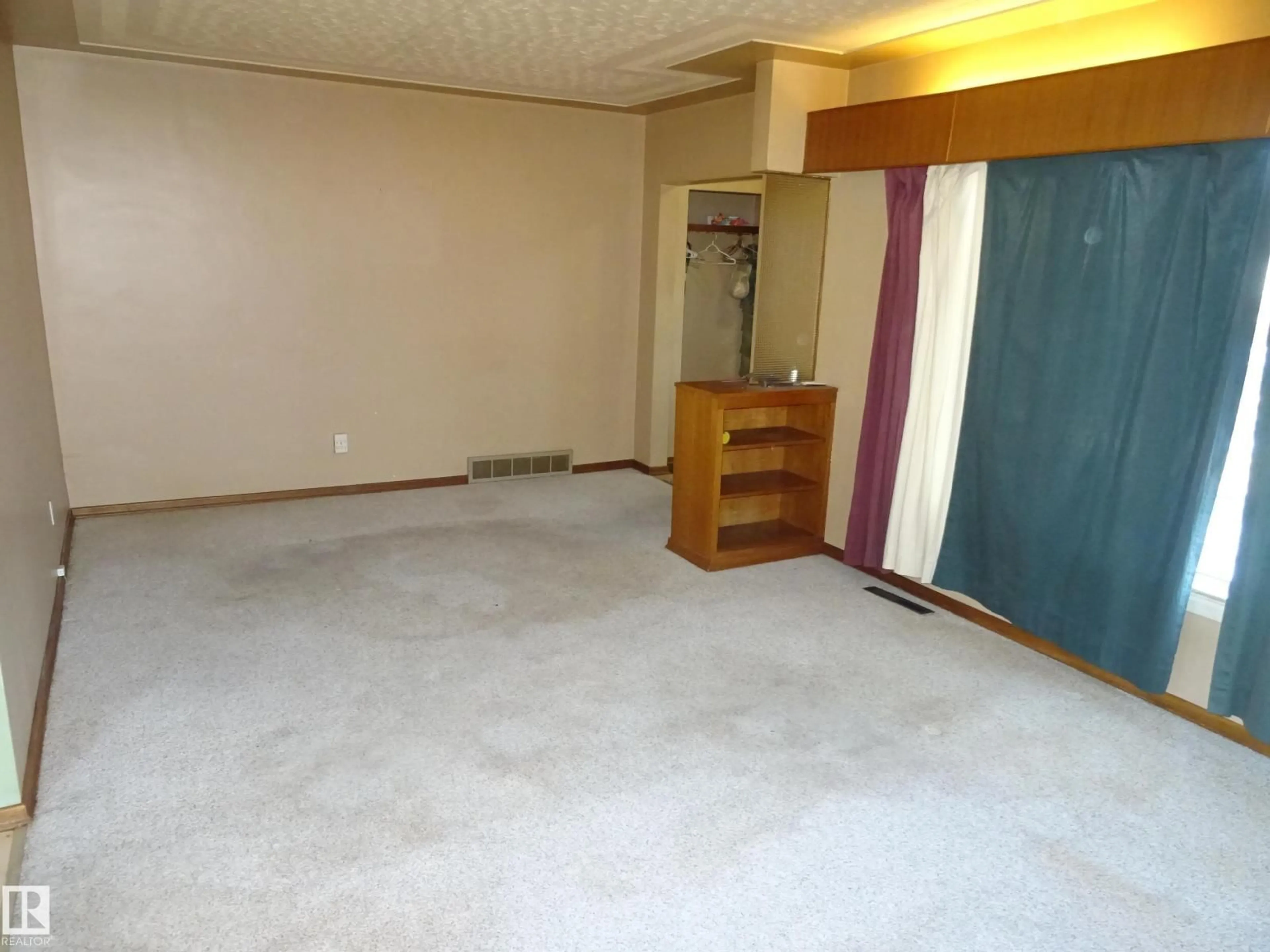 A pic of a room for 5036 52 ST, Andrew Alberta T0B0C0