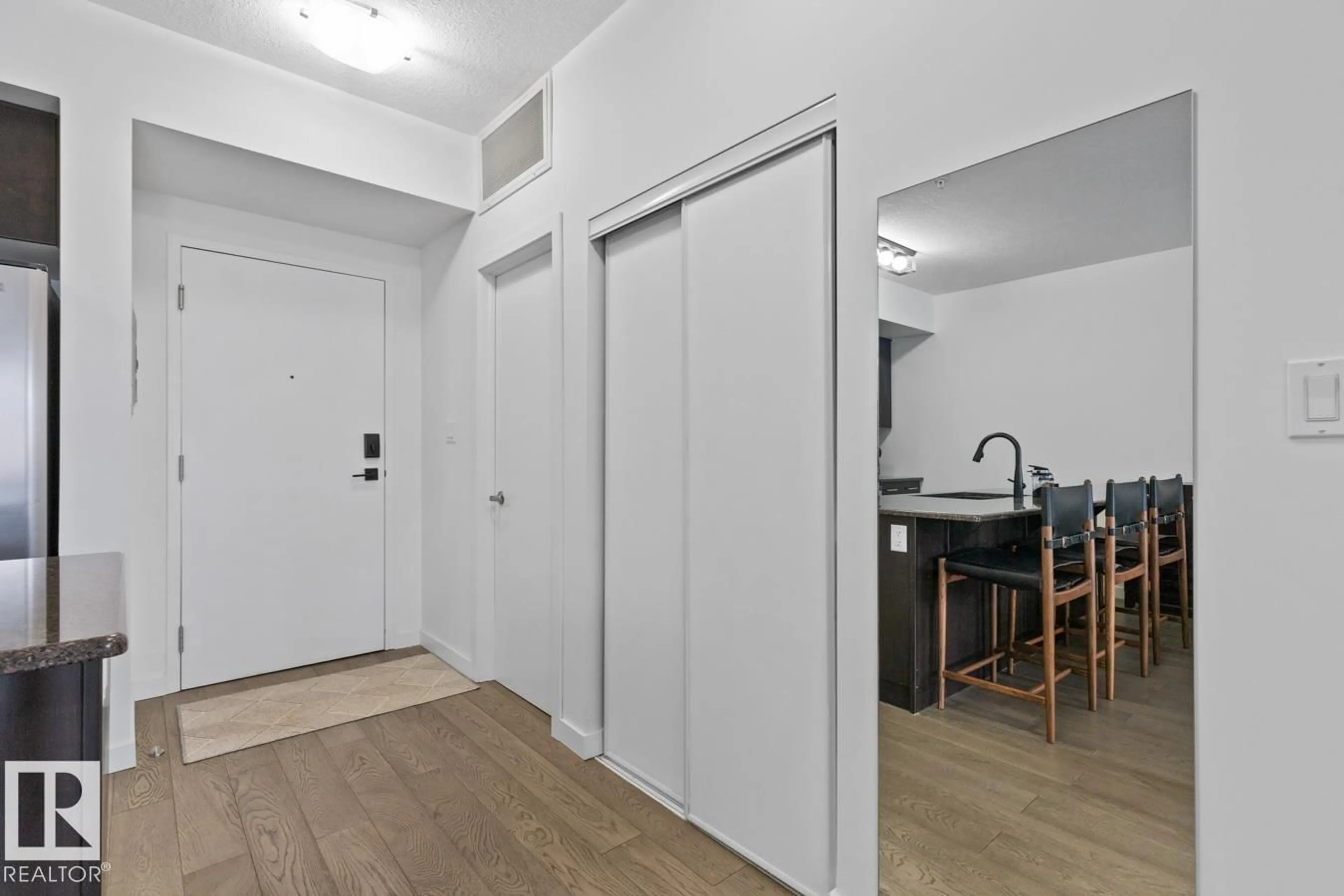 Unknown for #408 - 11203 103A AV NW, Edmonton Alberta T5K1N1