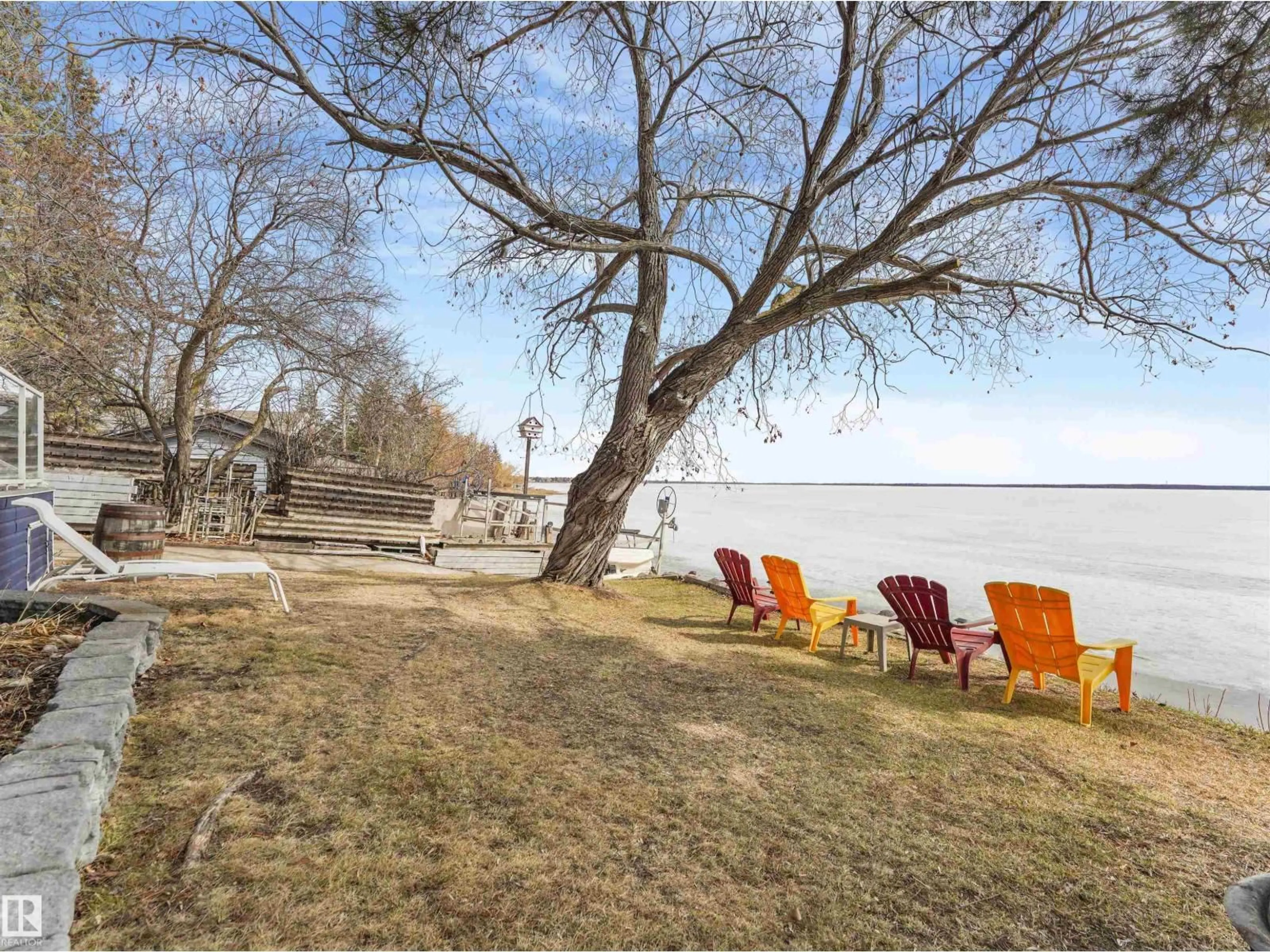 Patio, water/lake/river/ocean view for 809 8 ST, Rural Lac Ste. Anne County Alberta T0E1A0