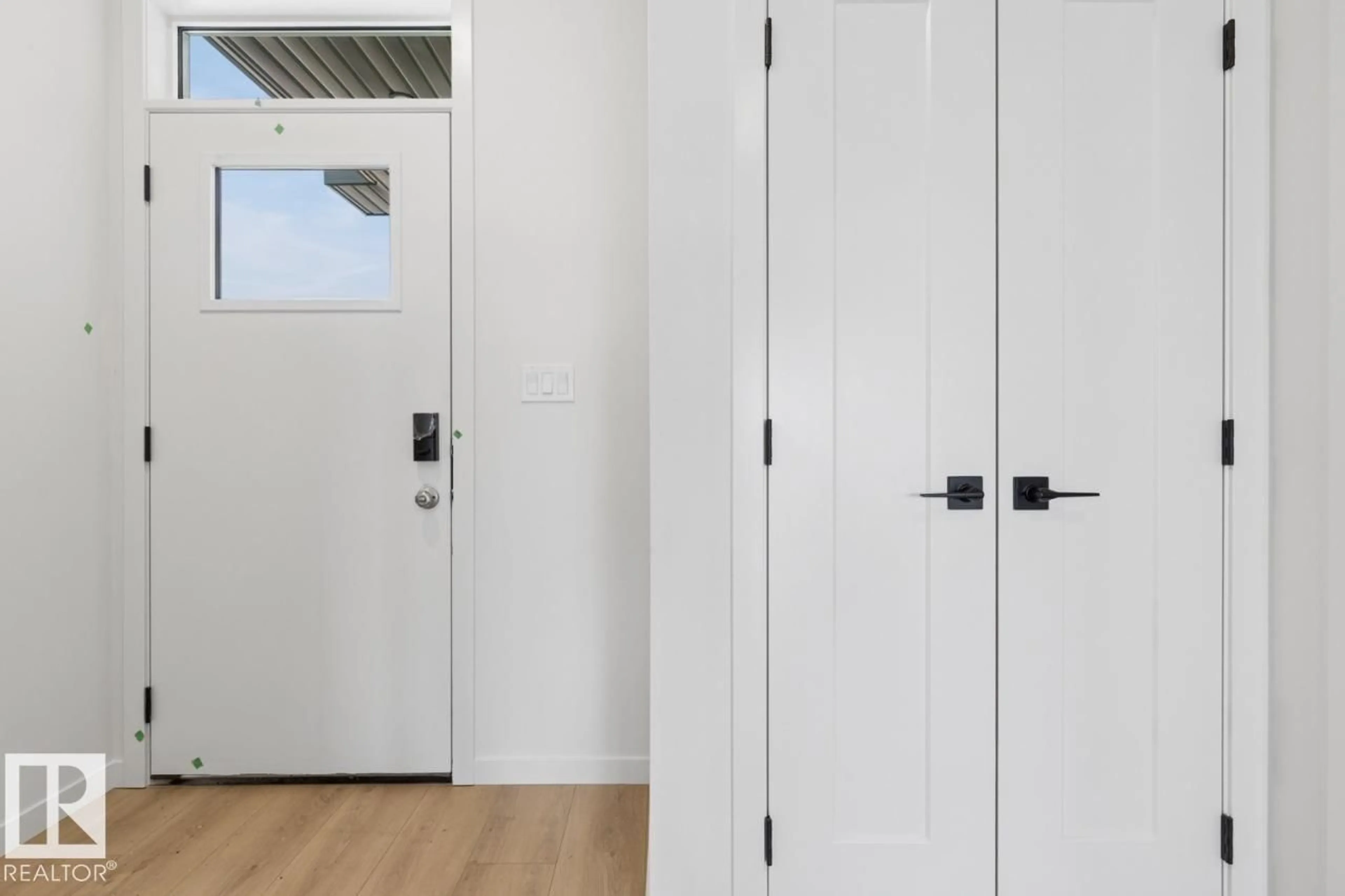 Indoor entryway for SW - 2328 160 ST, Edmonton Alberta T6W4E5