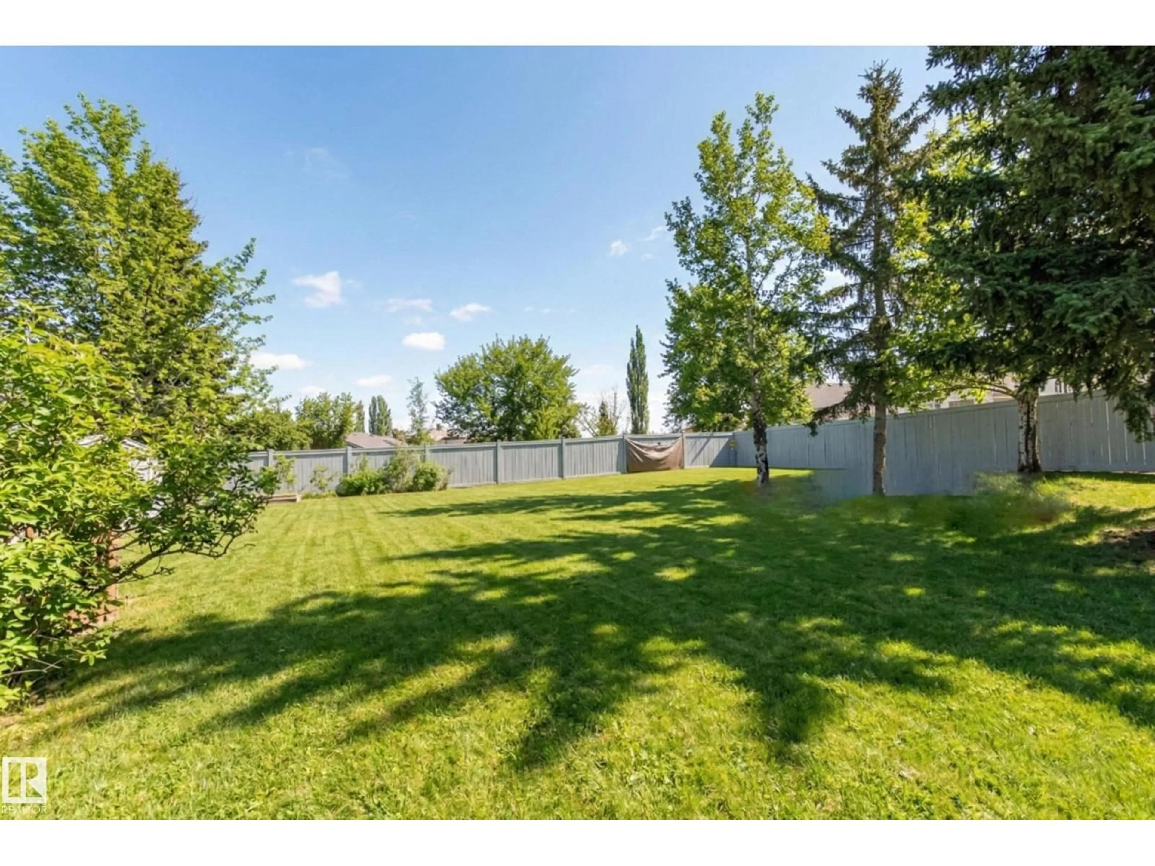 Patio, unknown for 174 REGENCY DR, Sherwood Park Alberta T8A5R8