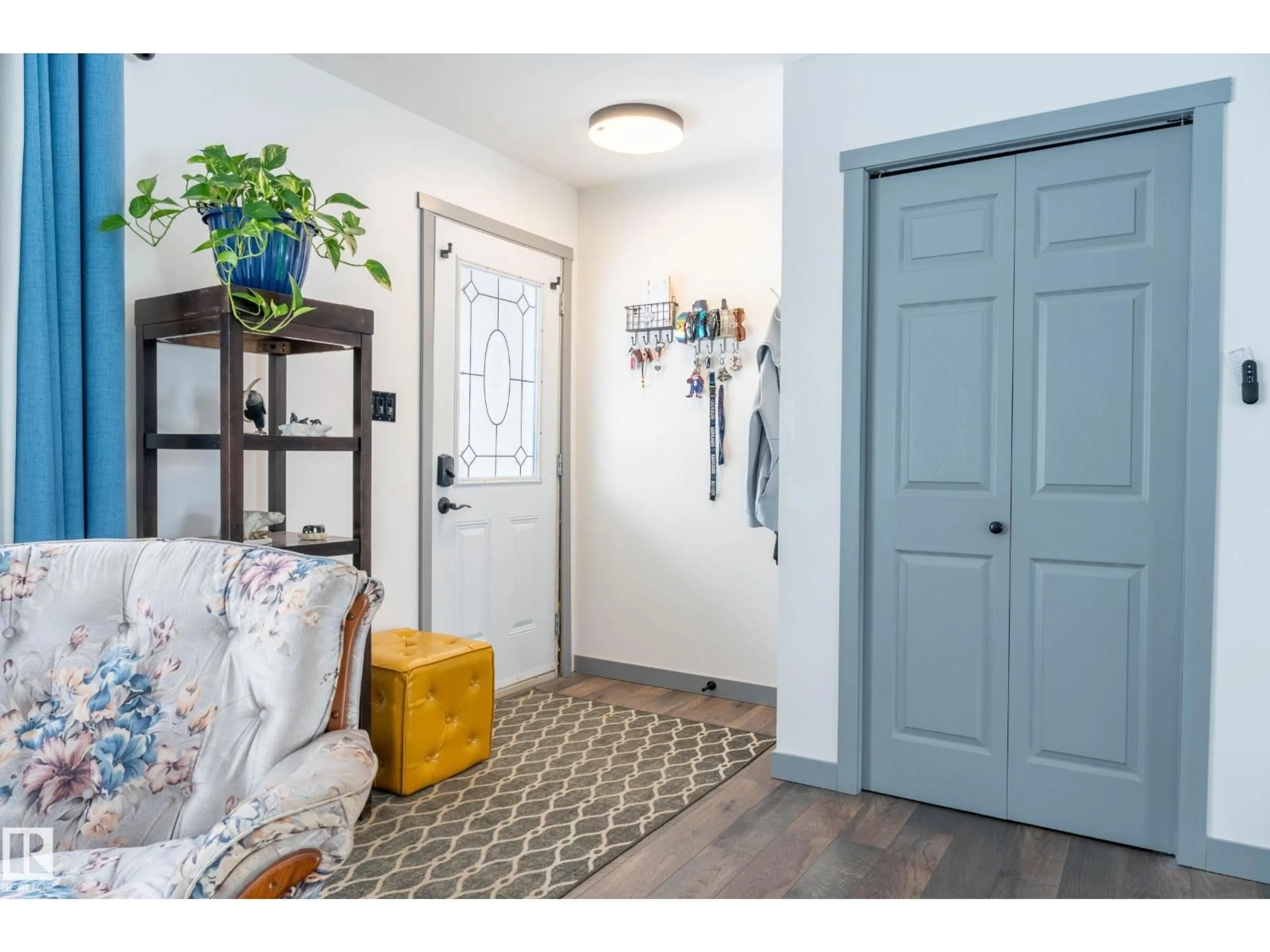 Indoor entryway for 2009 4 AV, Cold Lake Alberta T9M1E1