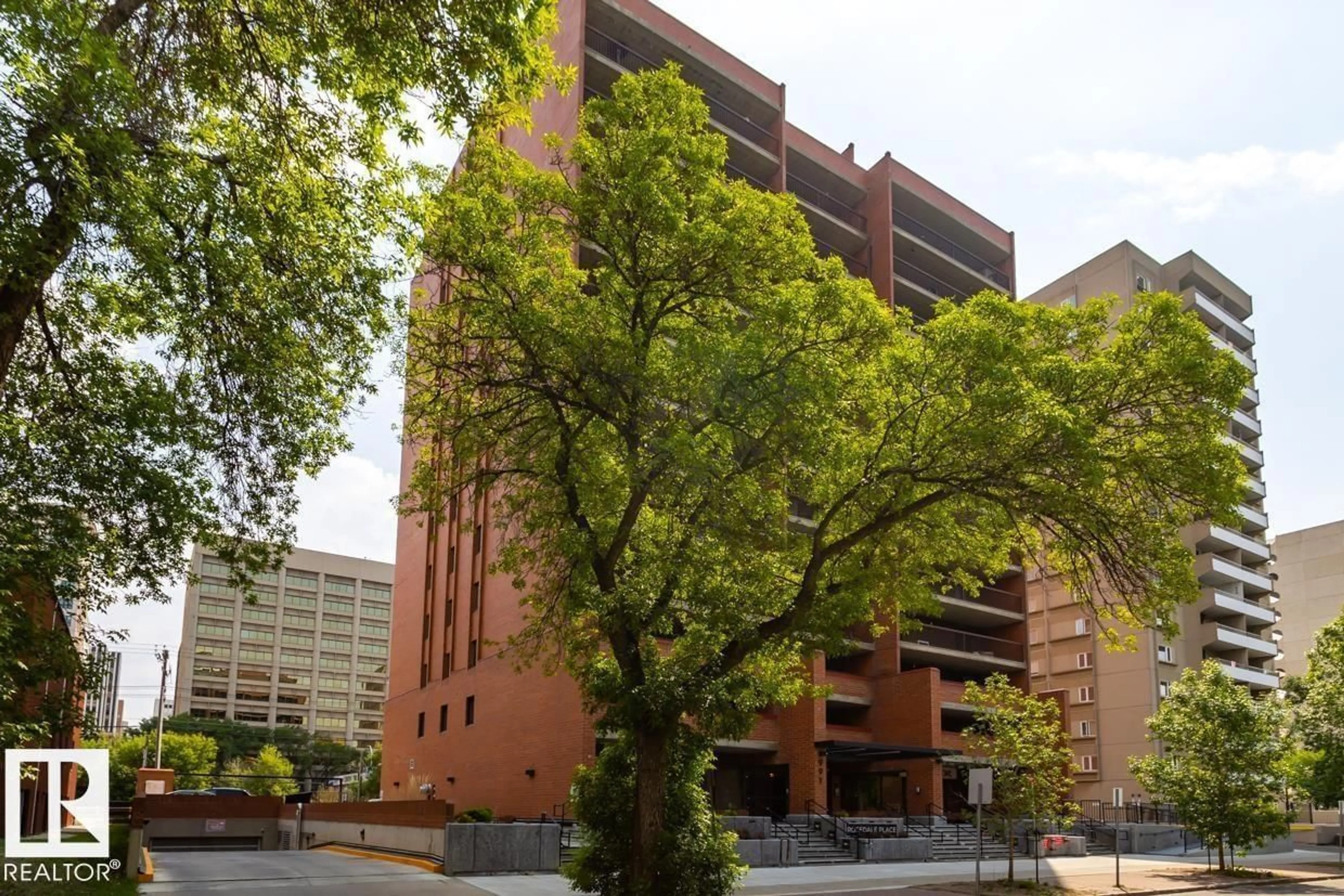 Patio, unknown for 9917 - 405 110 ST, Edmonton Alberta T5K2N4