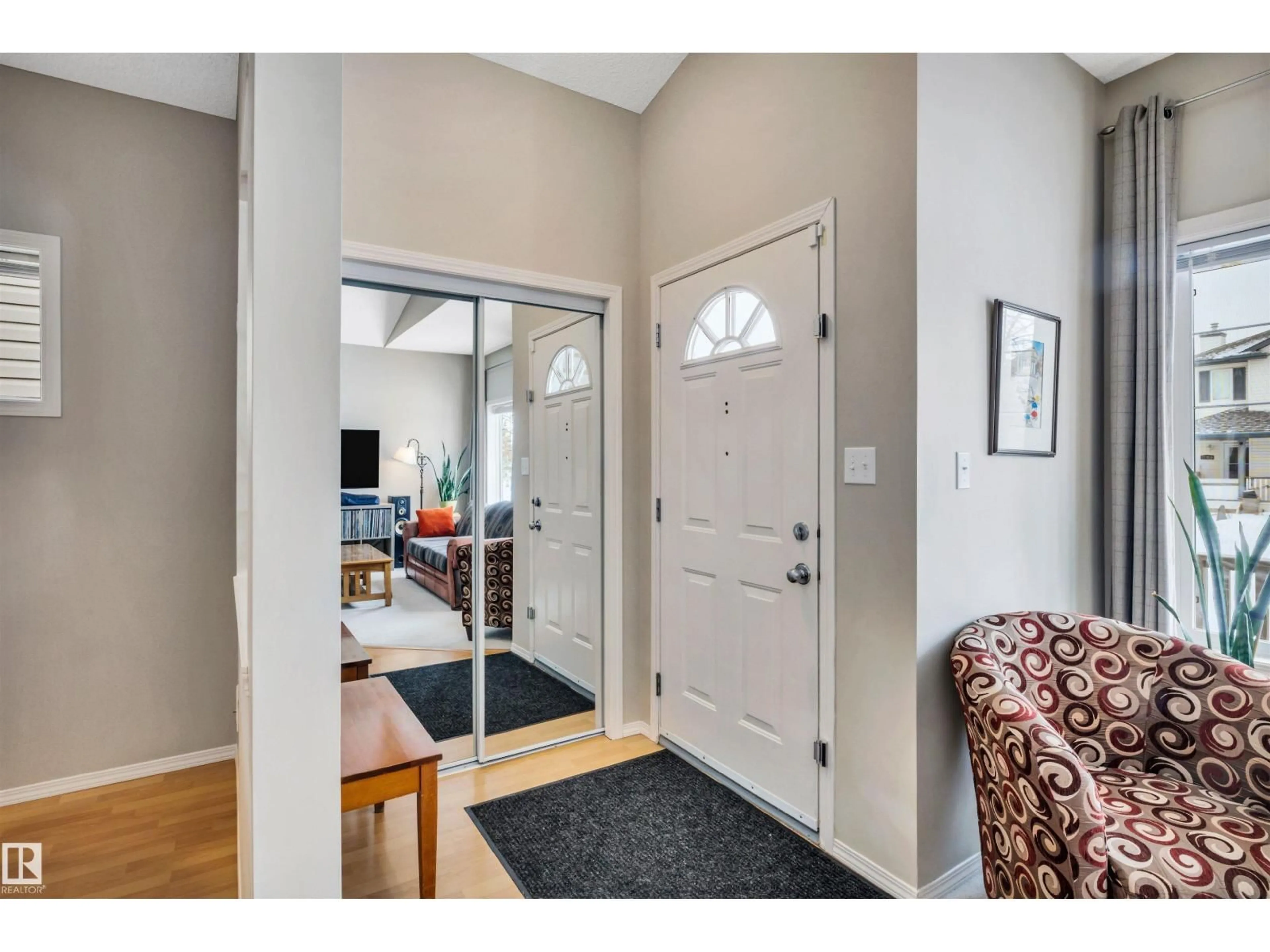 Indoor entryway for 21378 87A AV, Edmonton Alberta T5T6T8