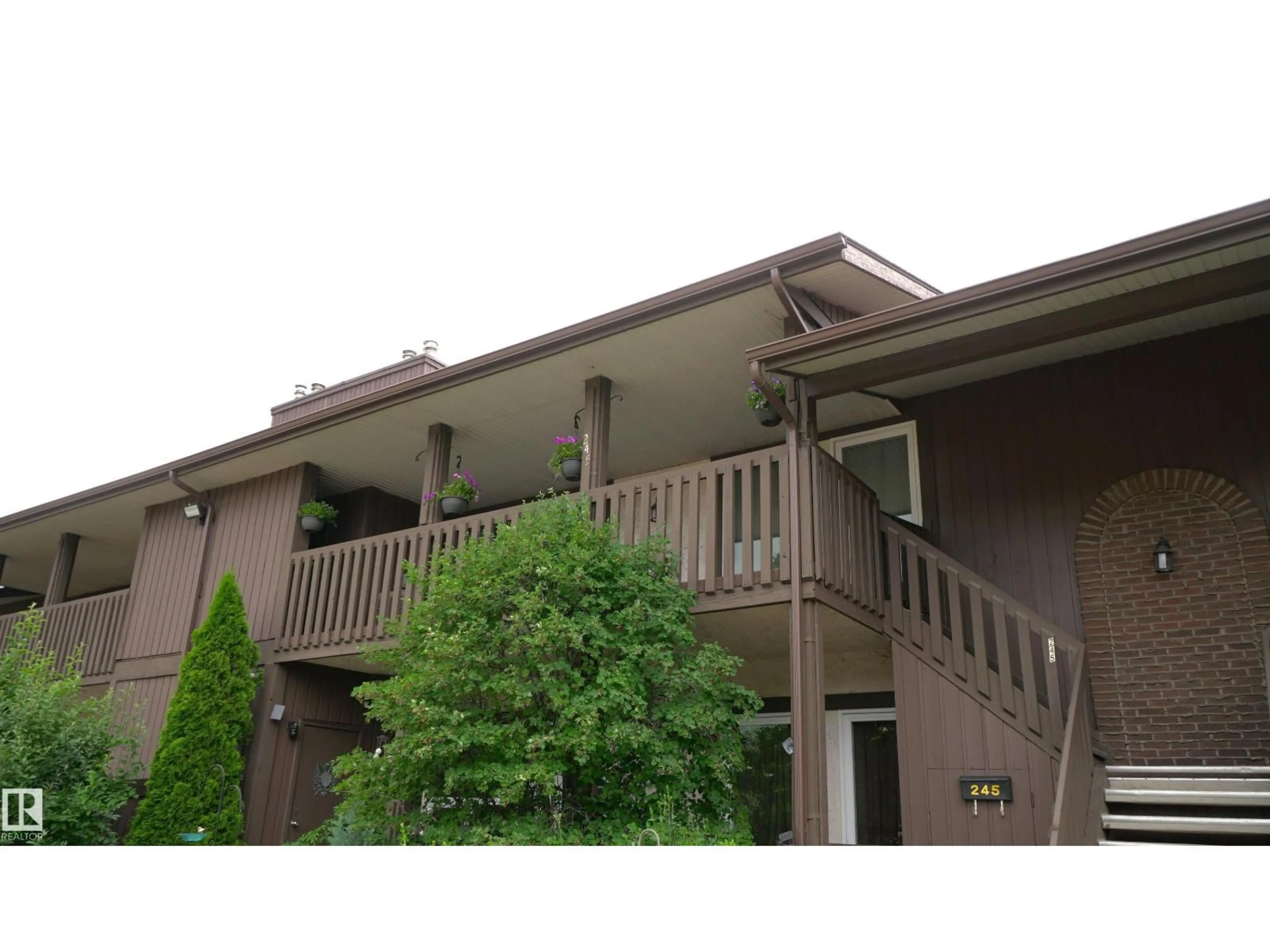 Unknown for 245 SURREY GARDENS, Edmonton Alberta T5T1Z3