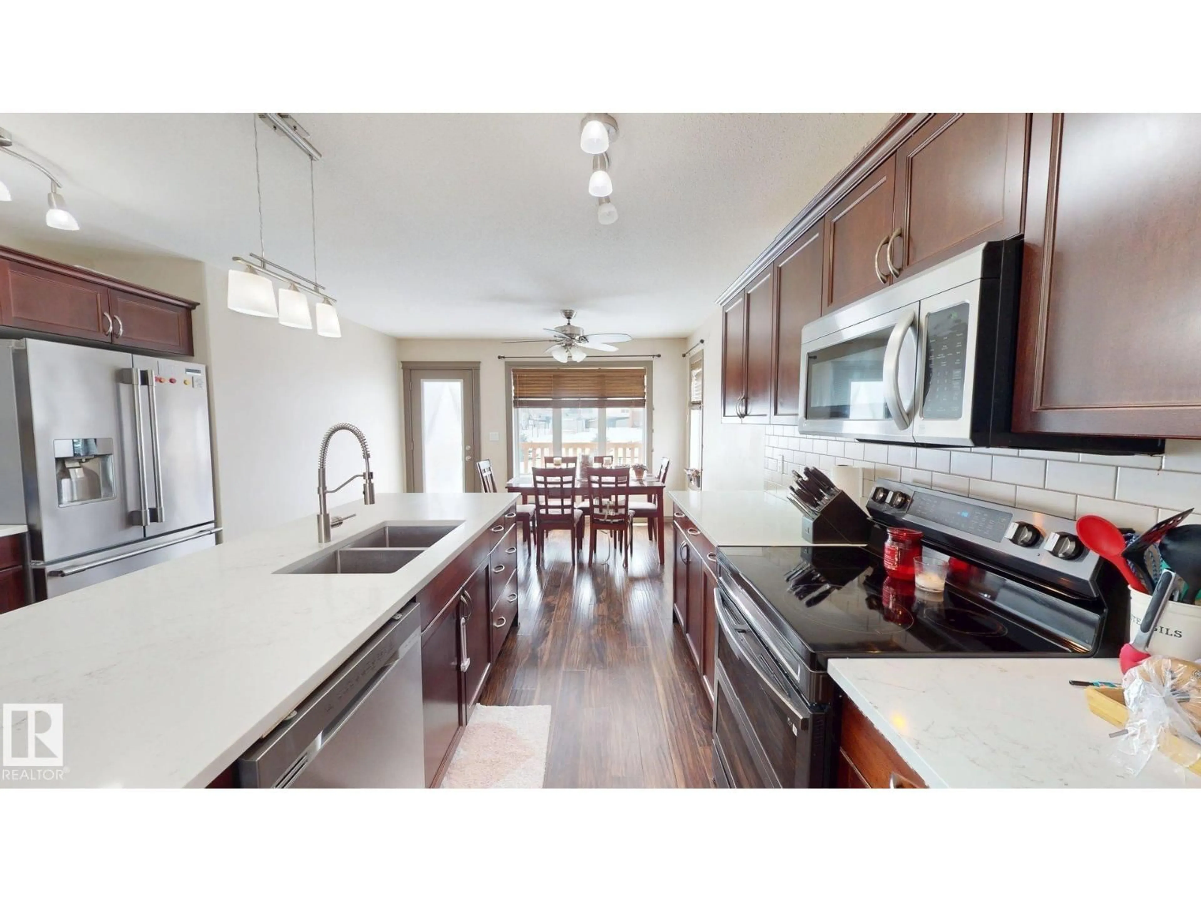 Open concept kitchen, unknown for 4464 38 ST, Drayton Valley Alberta T7A0A8