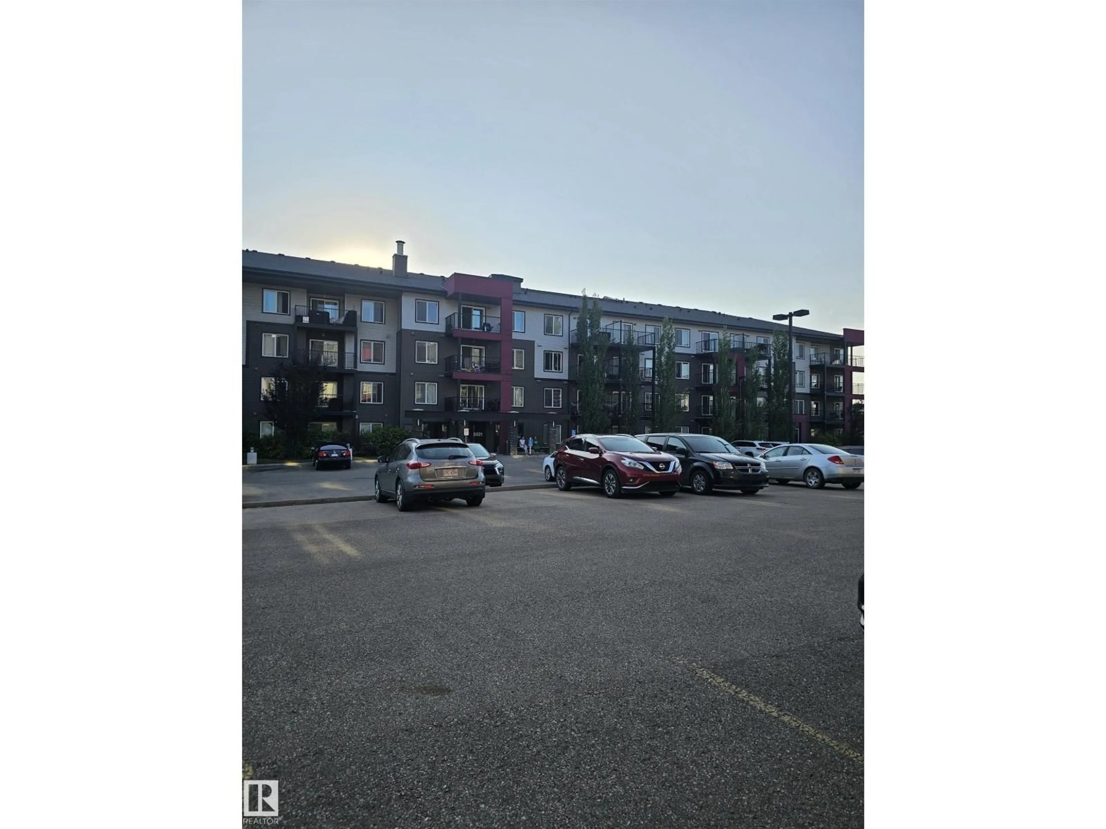 Blurry image for #413 - 5521 7 AV, Edmonton Alberta T6X2A8