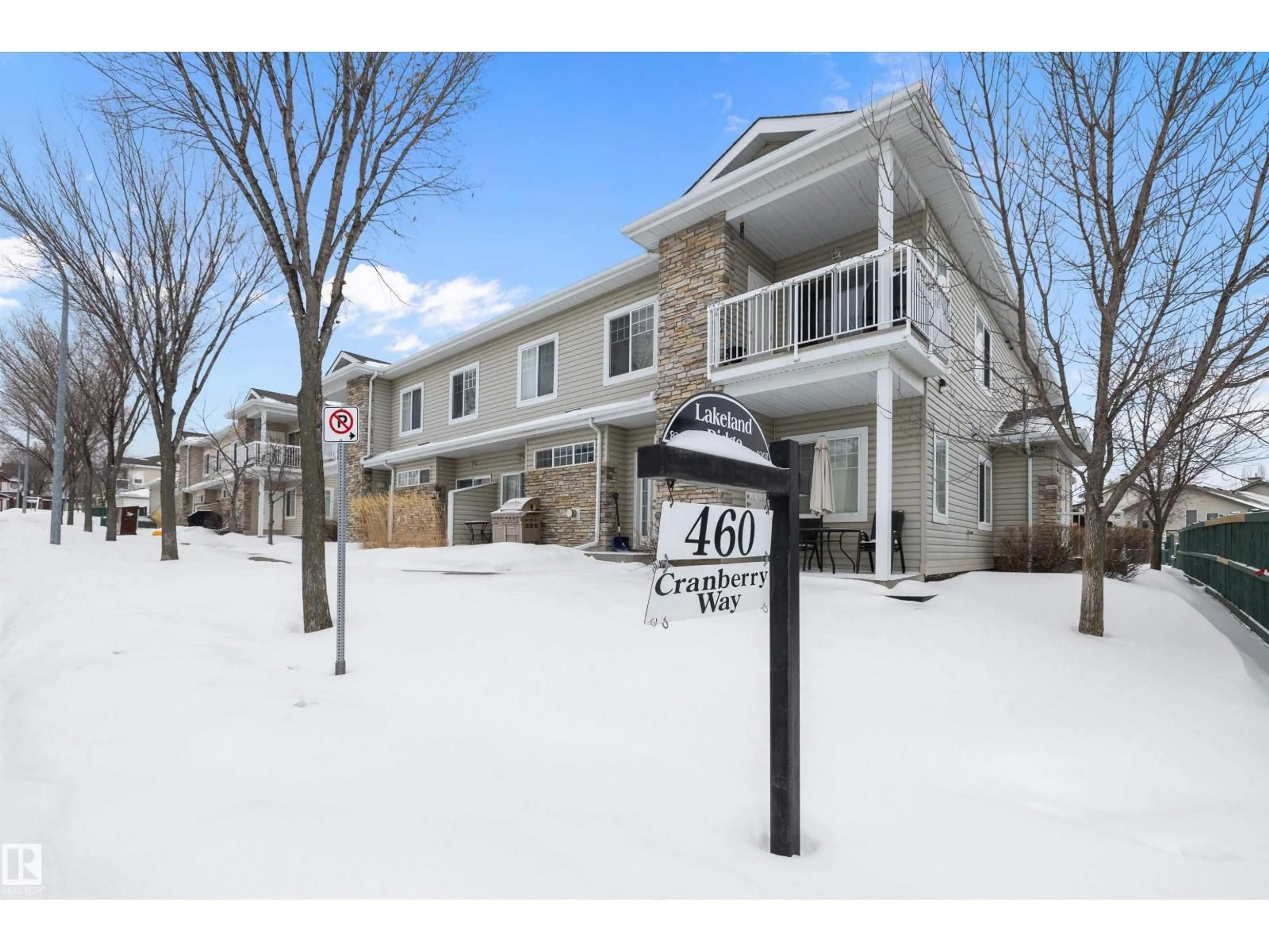 Patio, street for 460 - 134 CRANBERRY WY, Sherwood Park Alberta T8H2R3