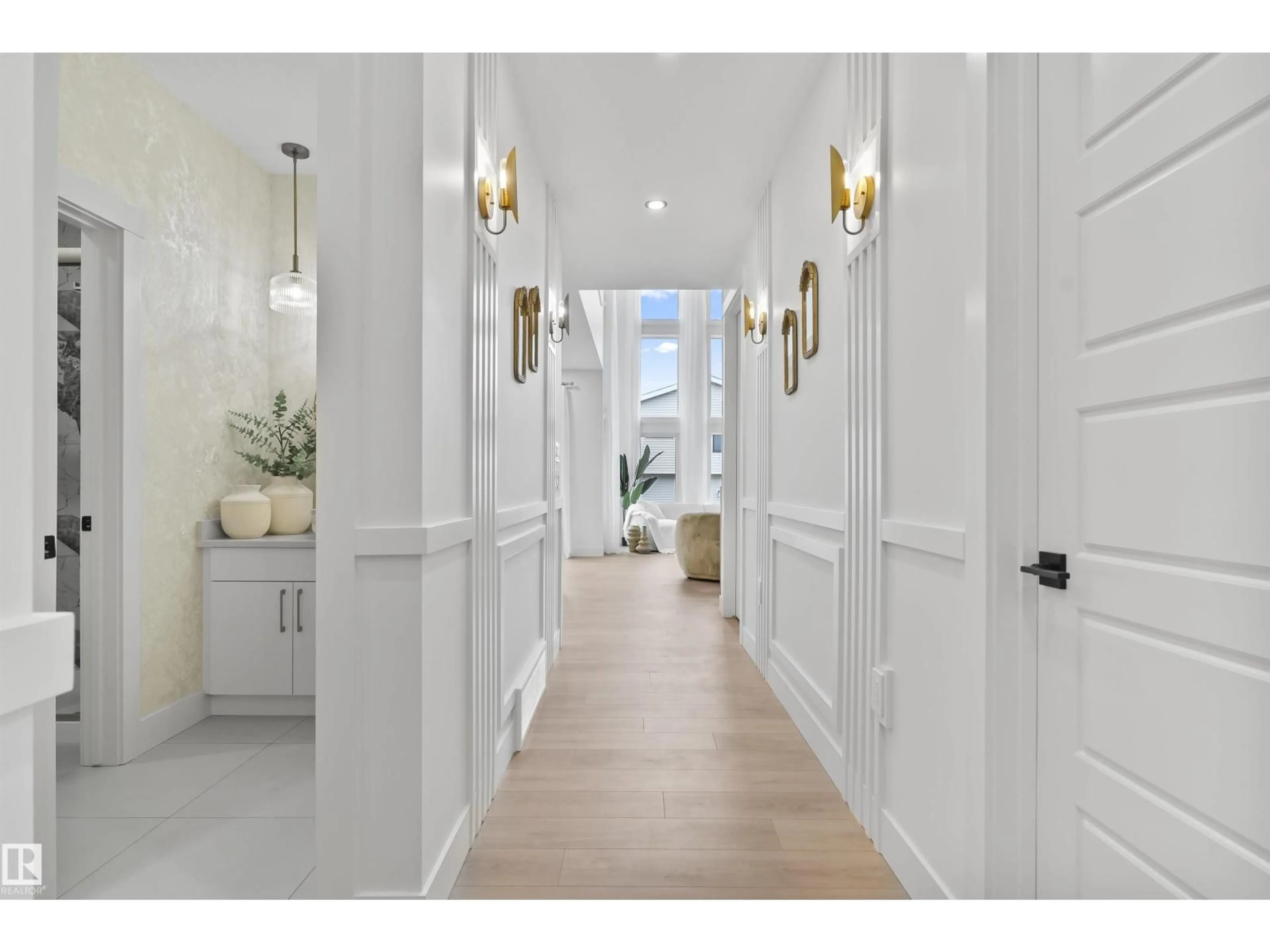 Indoor entryway for 7026 KIVIAQ CRESCENT, Edmonton Alberta T6W5R2