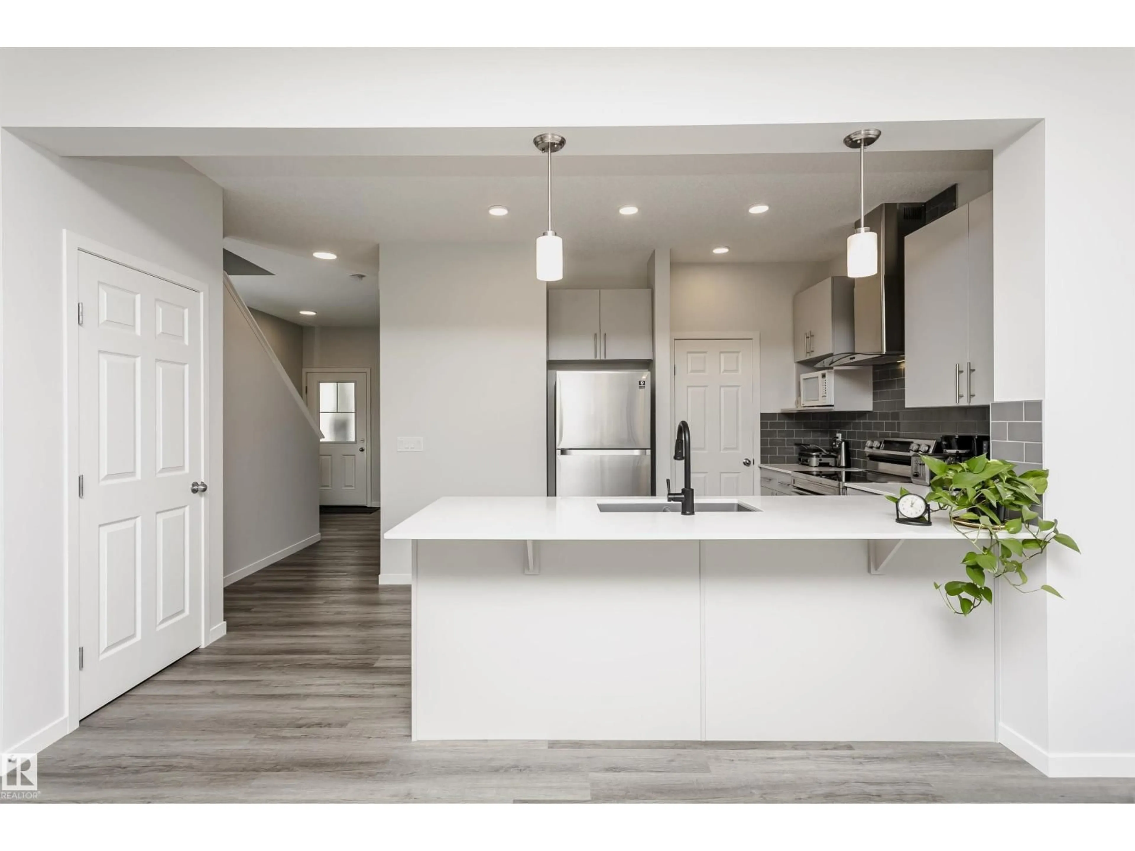Open concept kitchen, unknown for 1640 ERKER WY, Edmonton Alberta T6M0Z8