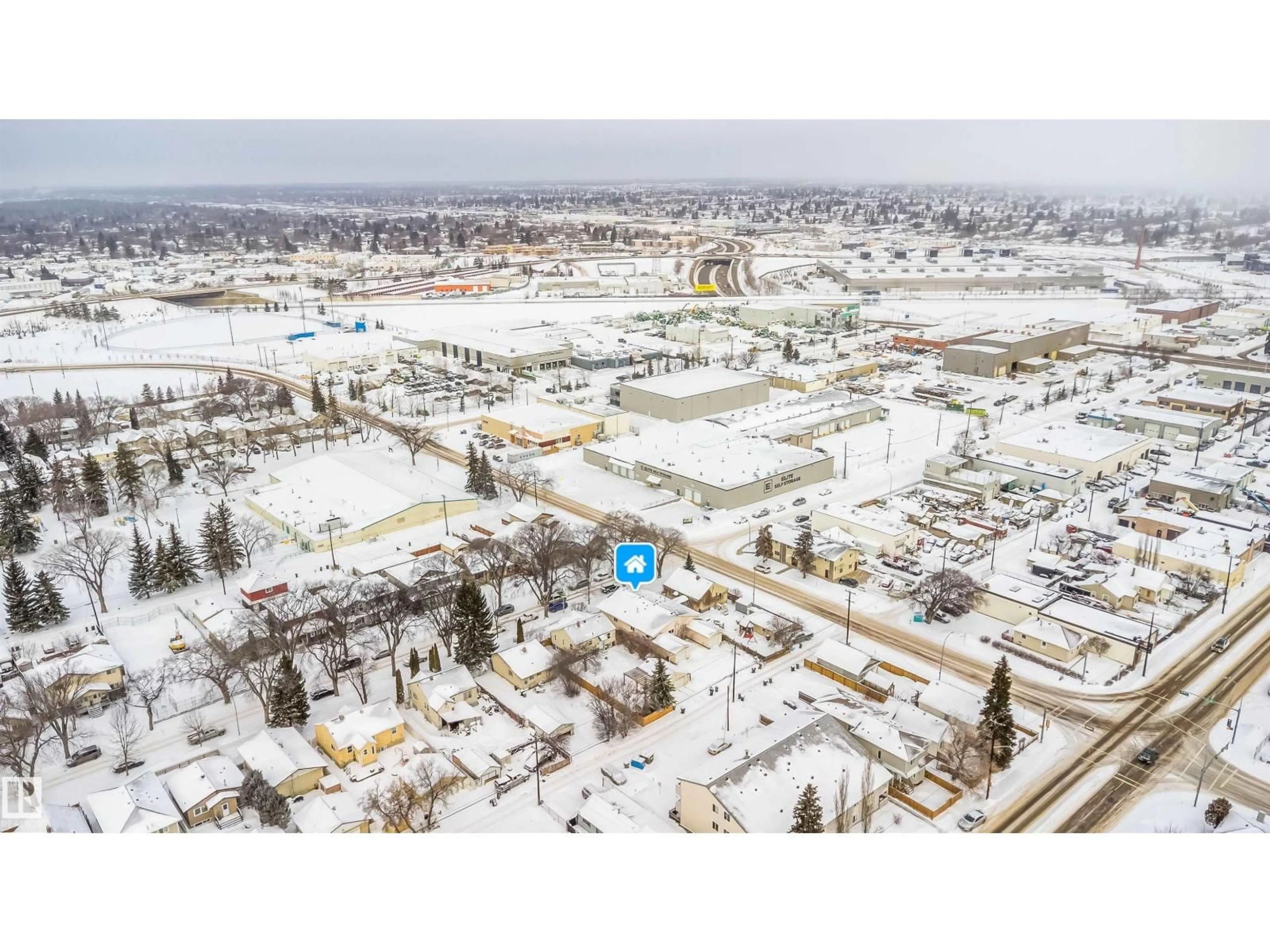 A pic from outside/outdoor area/front of a property/back of a property/a pic from drone, street for 12041/43 67 ST, Edmonton Alberta T5B1M4