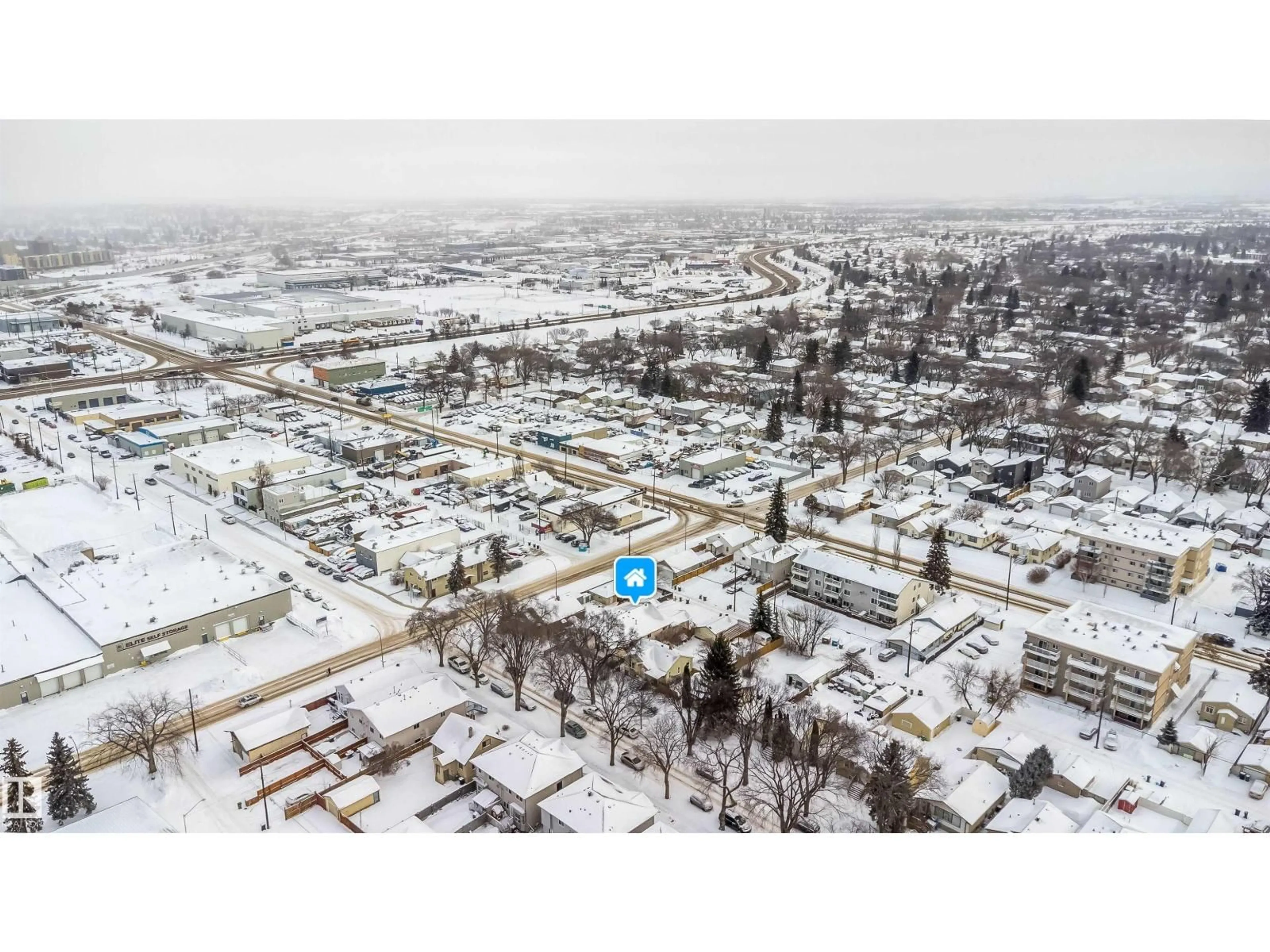 A pic from outside/outdoor area/front of a property/back of a property/a pic from drone, street for 12041/43 67 ST, Edmonton Alberta T5B1M4