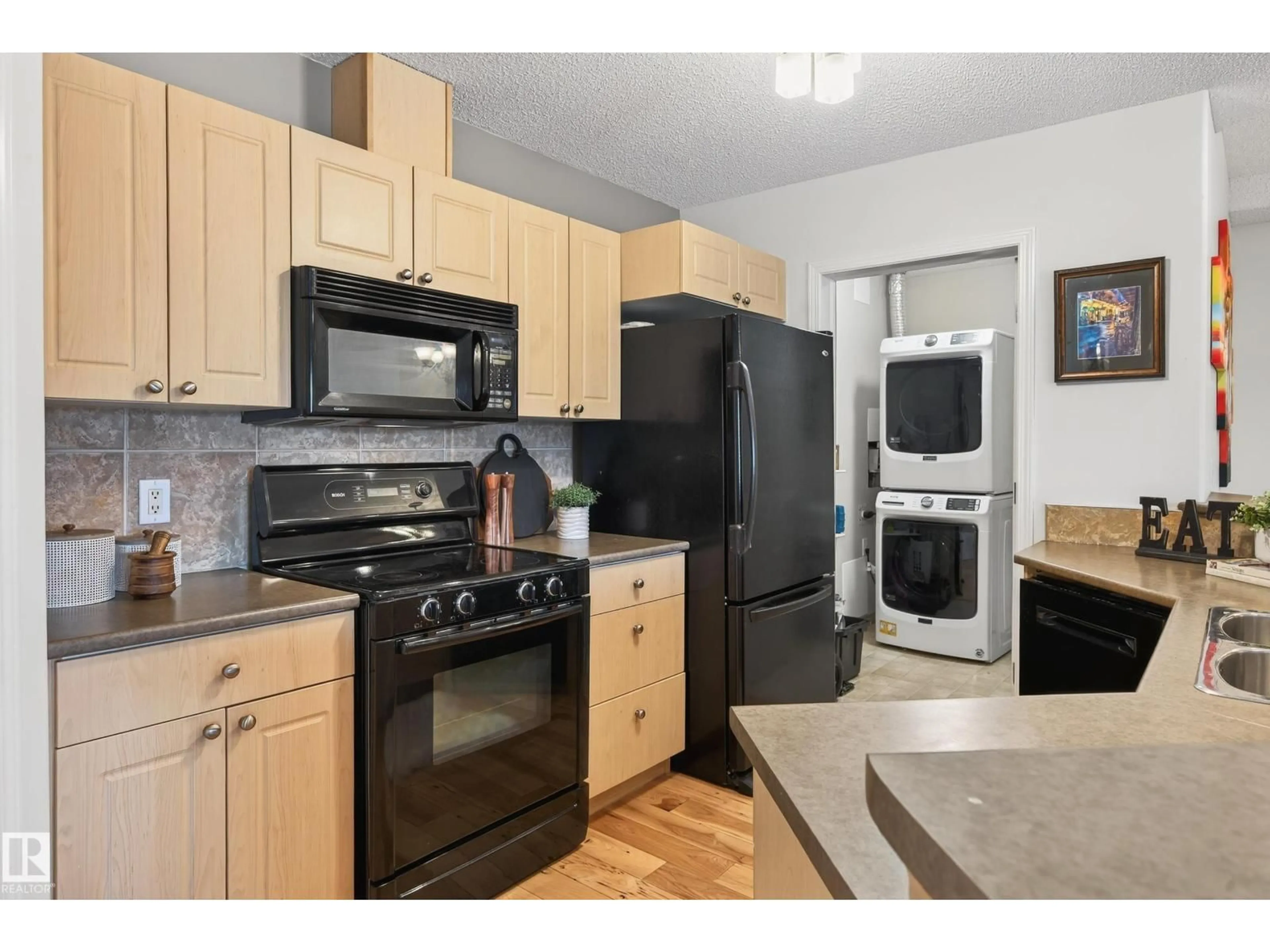Standard kitchen, wood/laminate floor for #307 - 5280 TERWILLEGAR BV, Edmonton Alberta T6R3T9