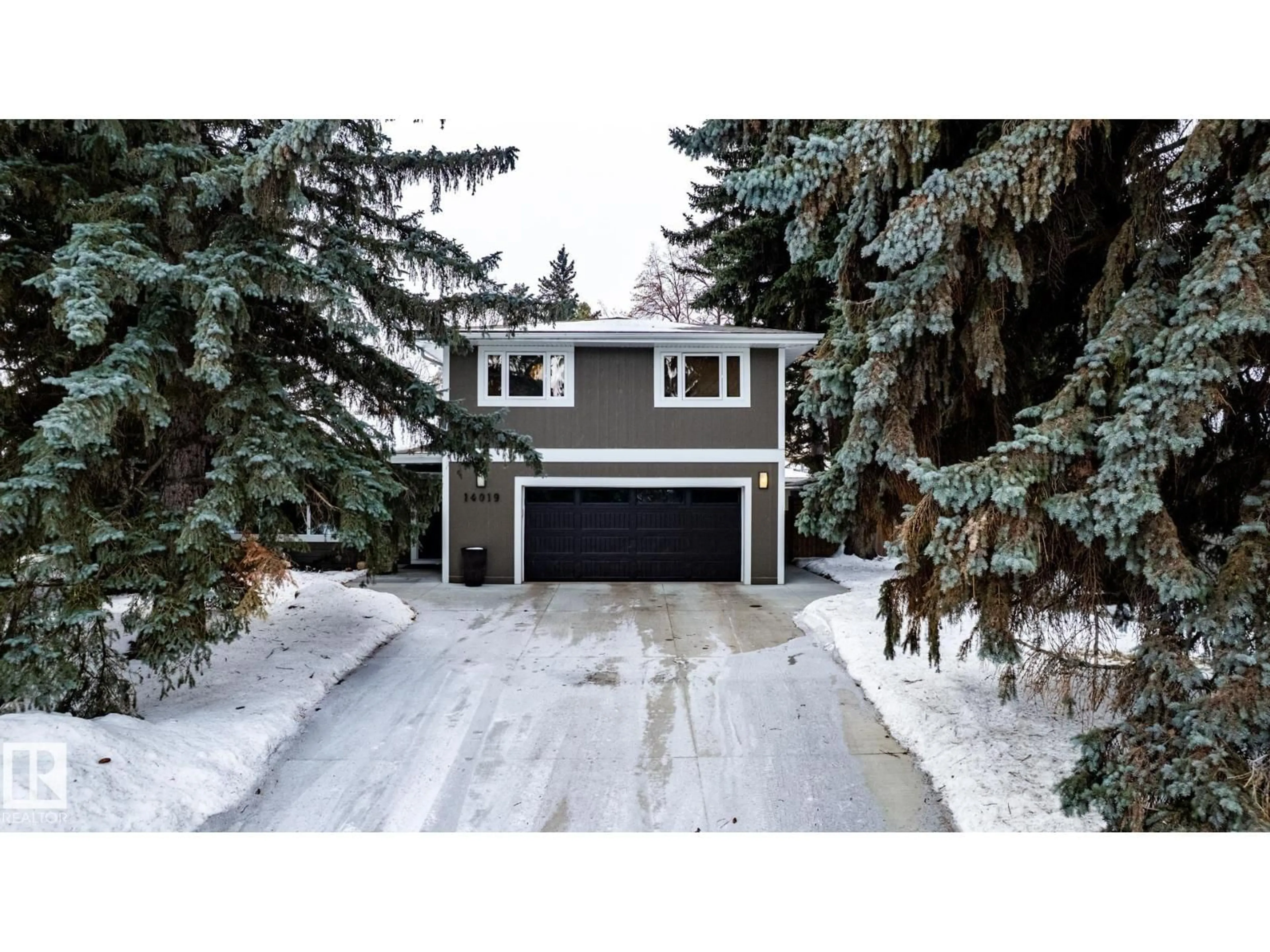 Home with vinyl exterior material, street for NW - 14019 88 AV, Edmonton Alberta T5R4J4