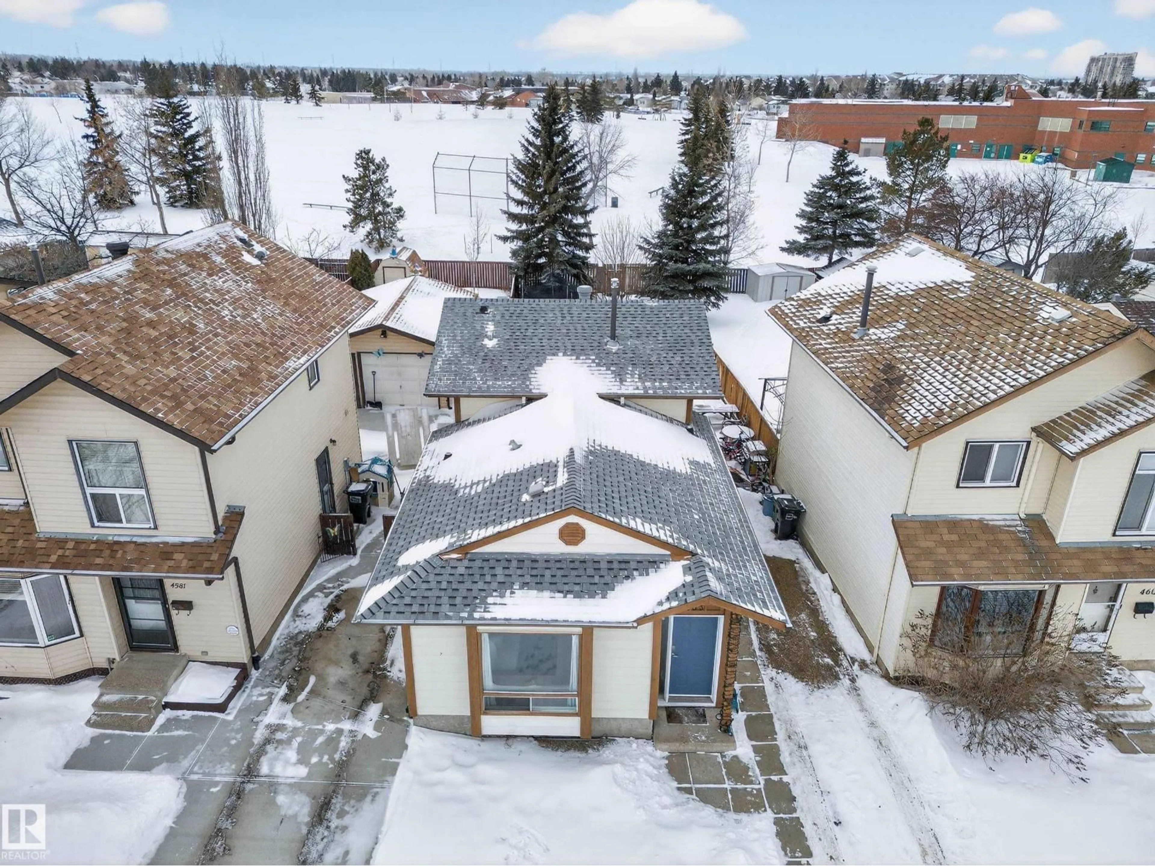 A pic from outside/outdoor area/front of a property/back of a property/a pic from drone, street for 4603 32 AV NW, Edmonton Alberta T6L5J4