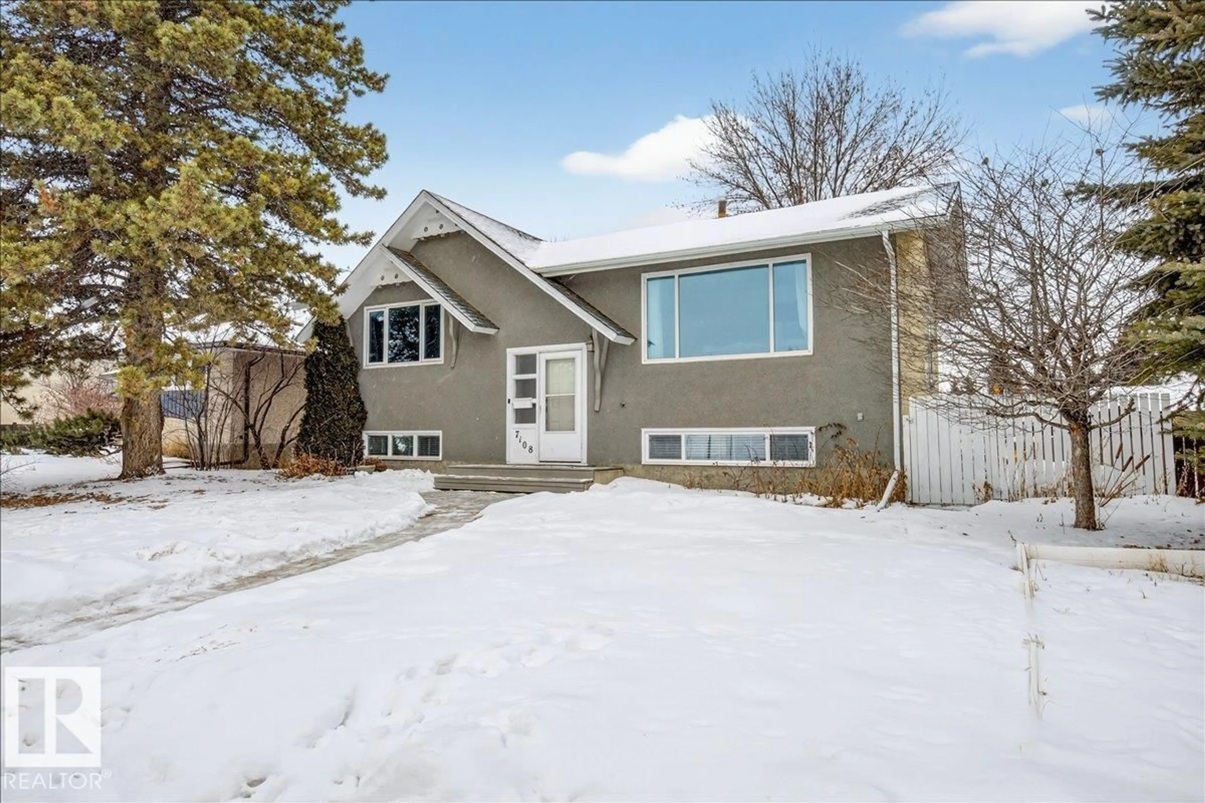 Home with vinyl exterior material, street for 7108 92A AV, Edmonton Alberta T6B0T8