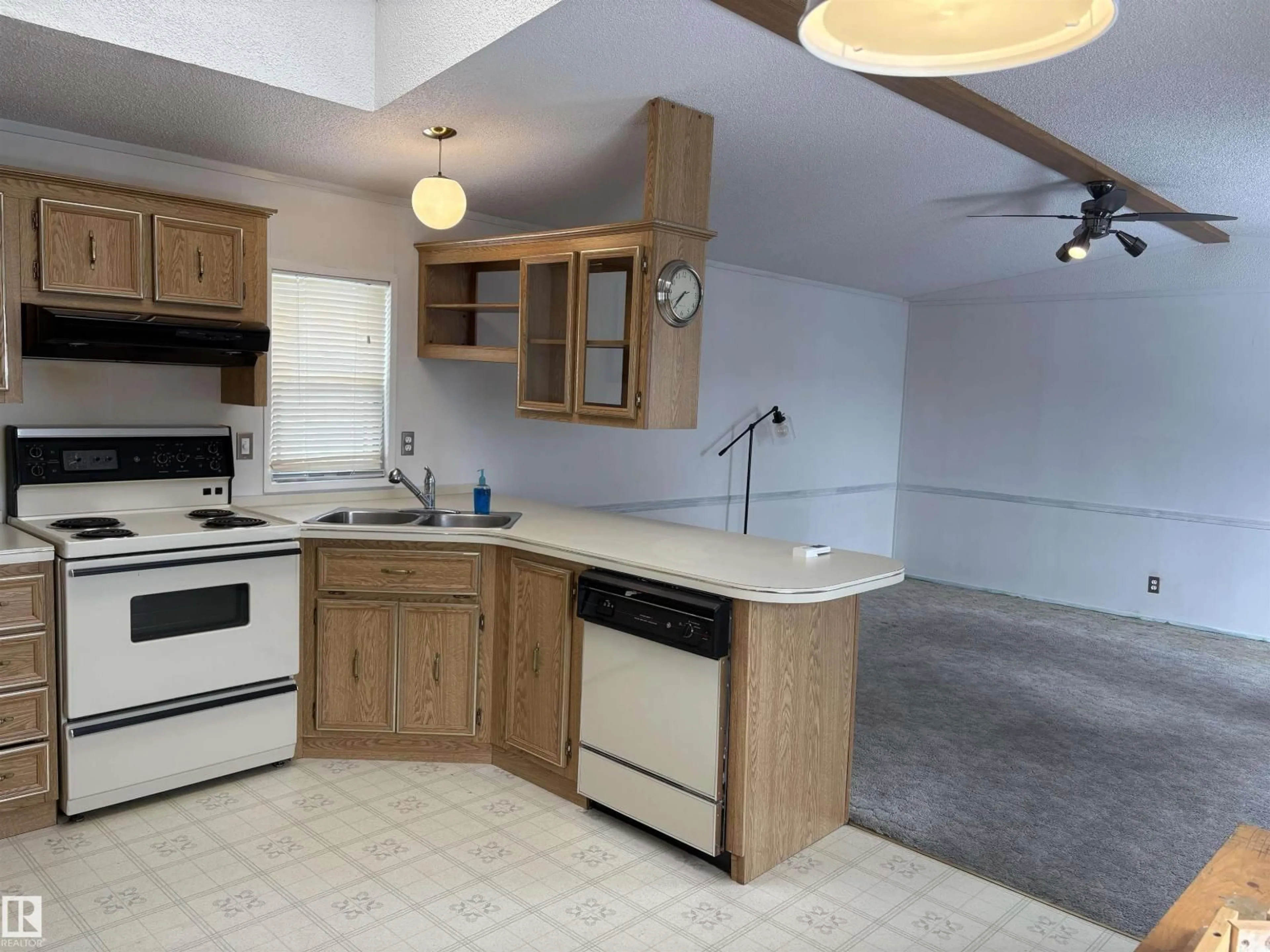 Unknown for 6 EVERGREEN PARK DRIVE, Edmonton Alberta T5Y4M2