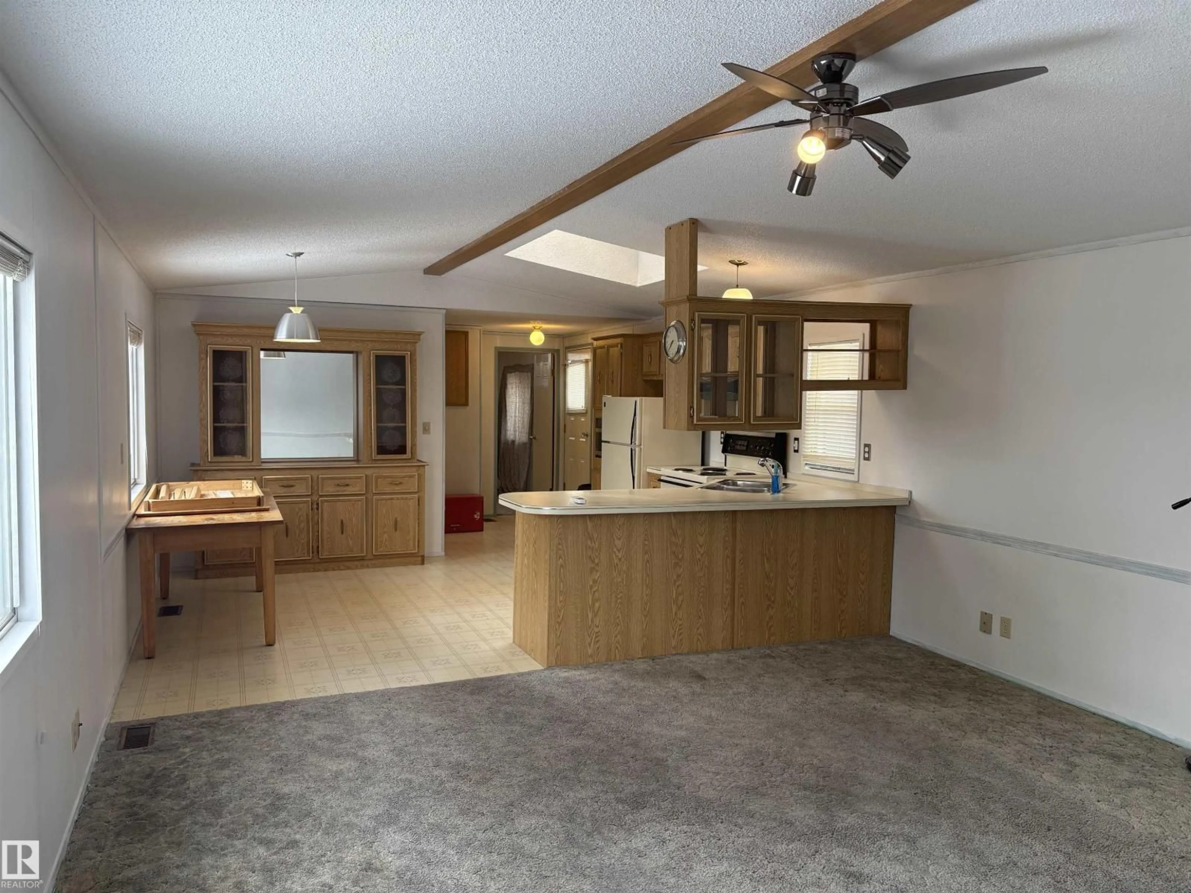 Open concept kitchen, unknown for 6 EVERGREEN PARK DRIVE, Edmonton Alberta T5Y4M2