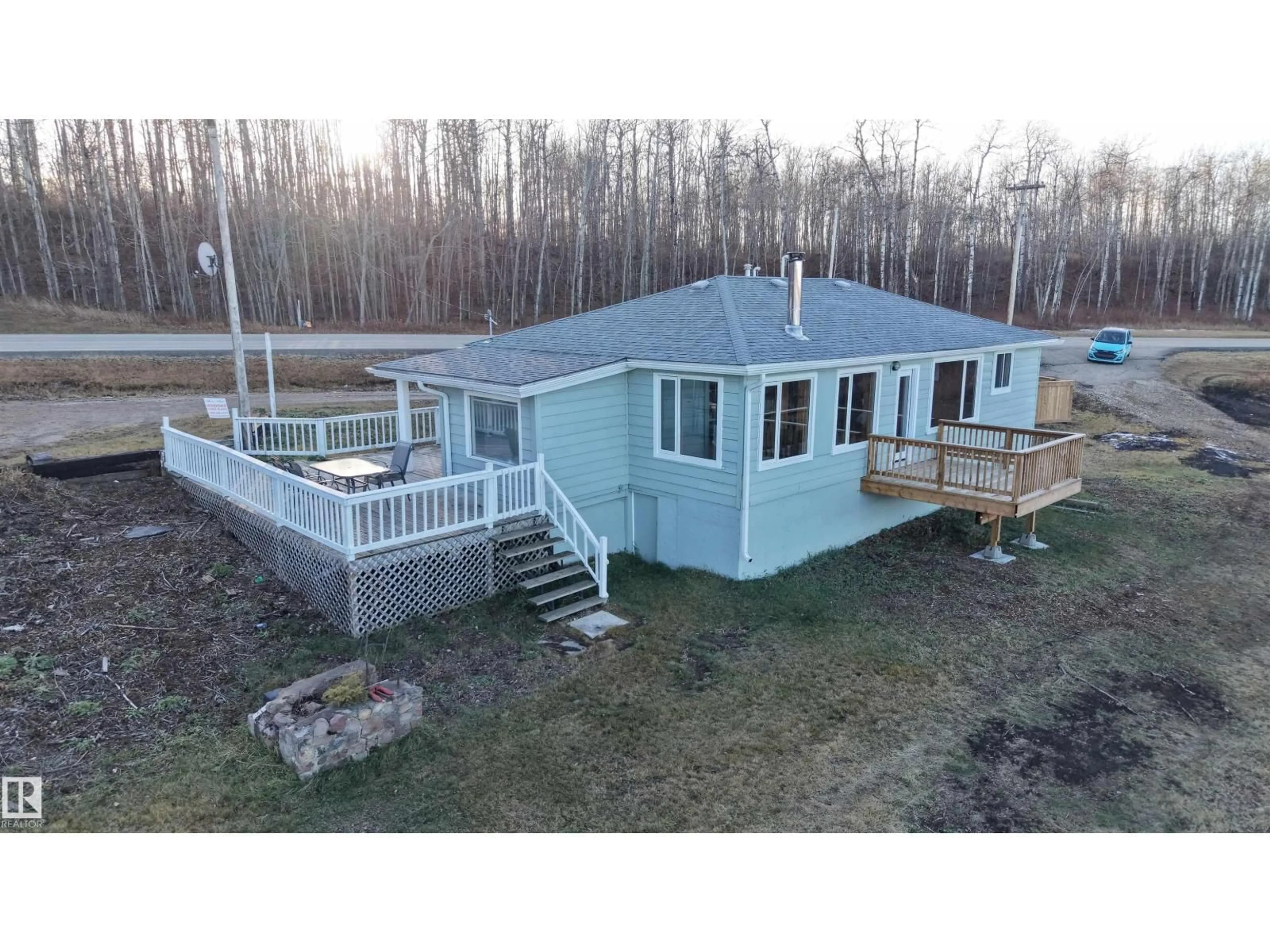A pic from outside/outdoor area/front of a property/back of a property/a pic from drone, building for 490 & 492 LAKEVIEW DRIVE, Rural Lac Ste. Anne County Alberta T0E1V0