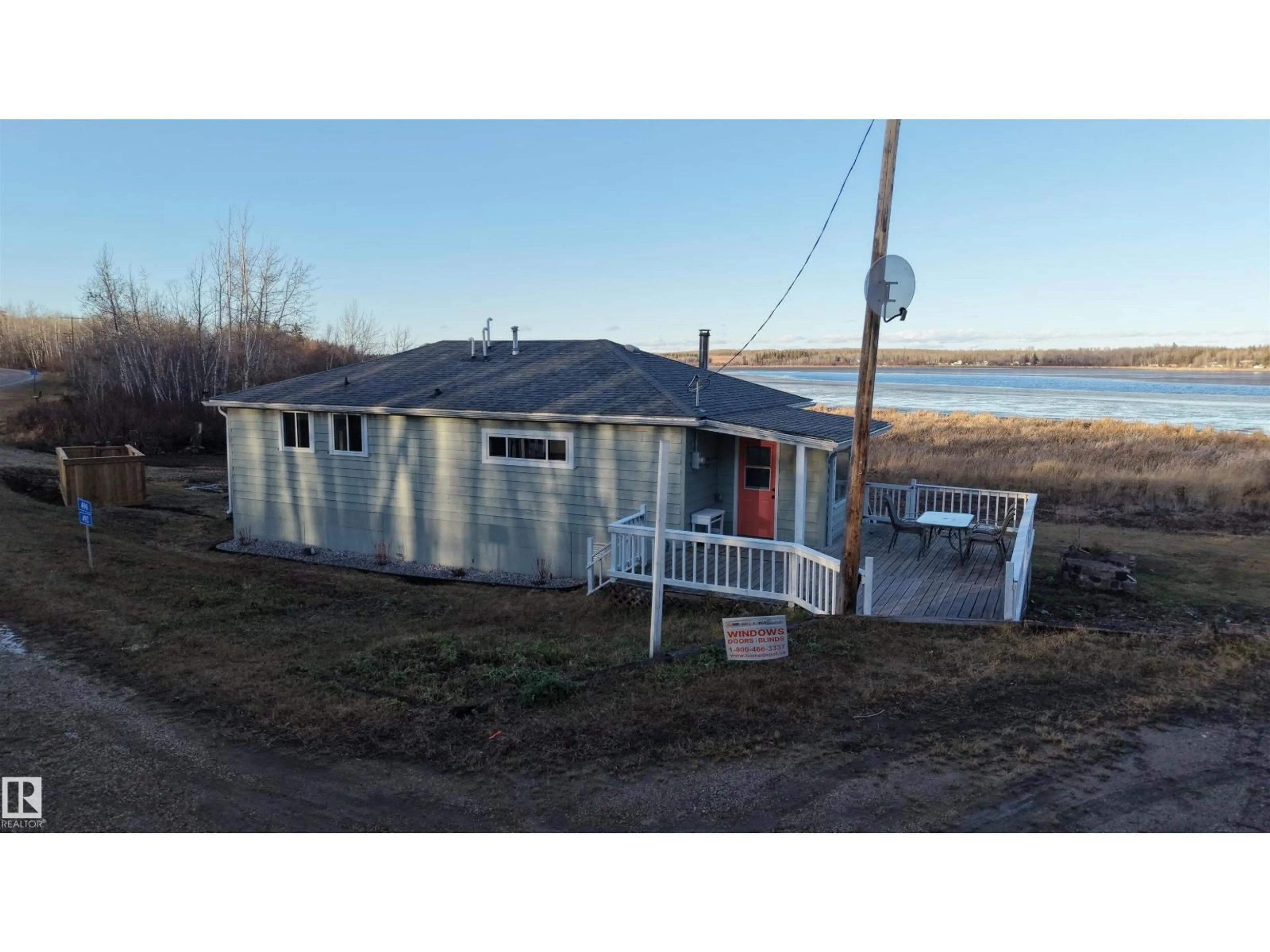 Shed for 490 & 492 LAKEVIEW DRIVE, Rural Lac Ste. Anne County Alberta T0E1V0