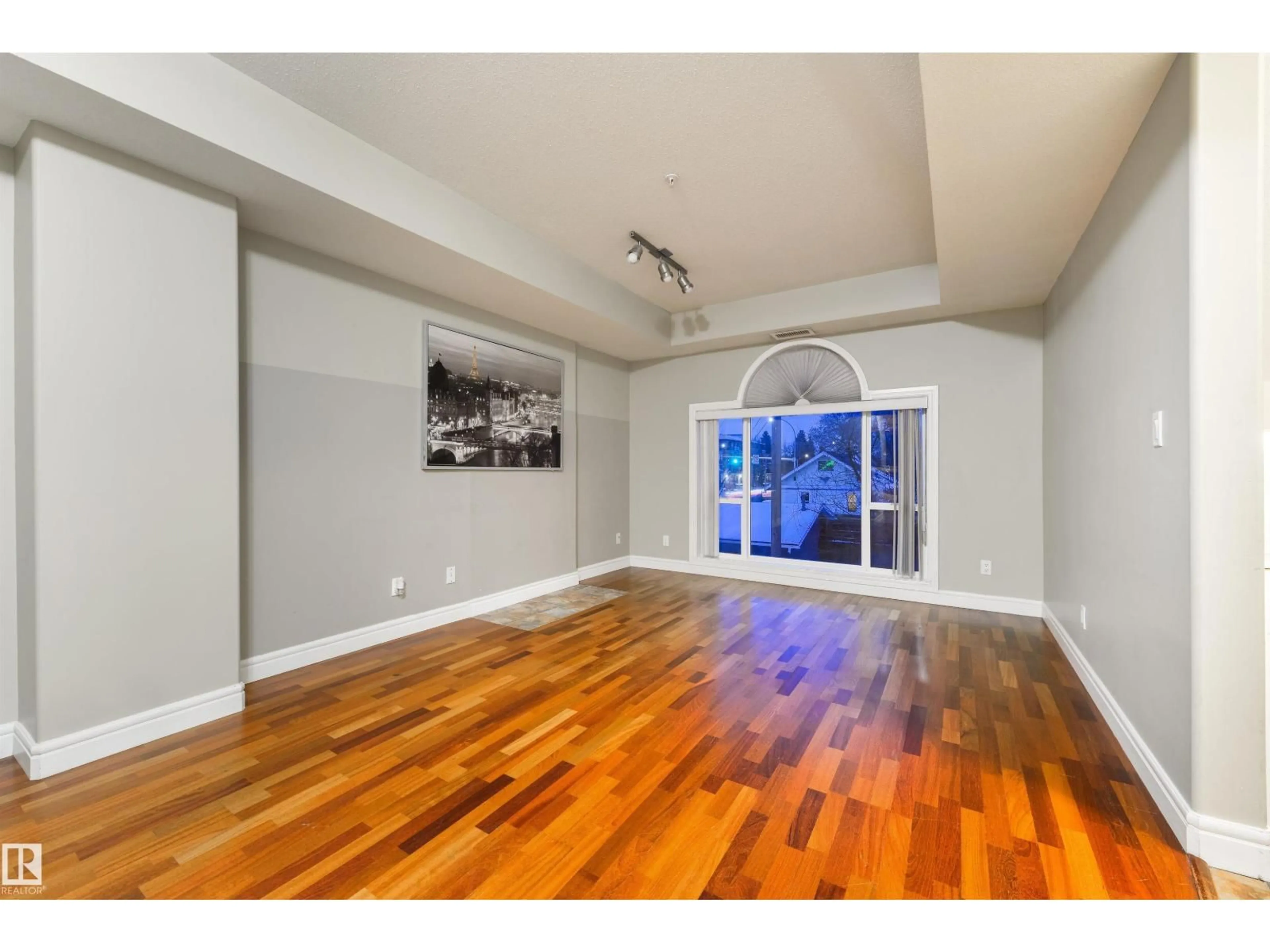 A pic of a room for 8016 109 ST, Edmonton Alberta T6G2X9