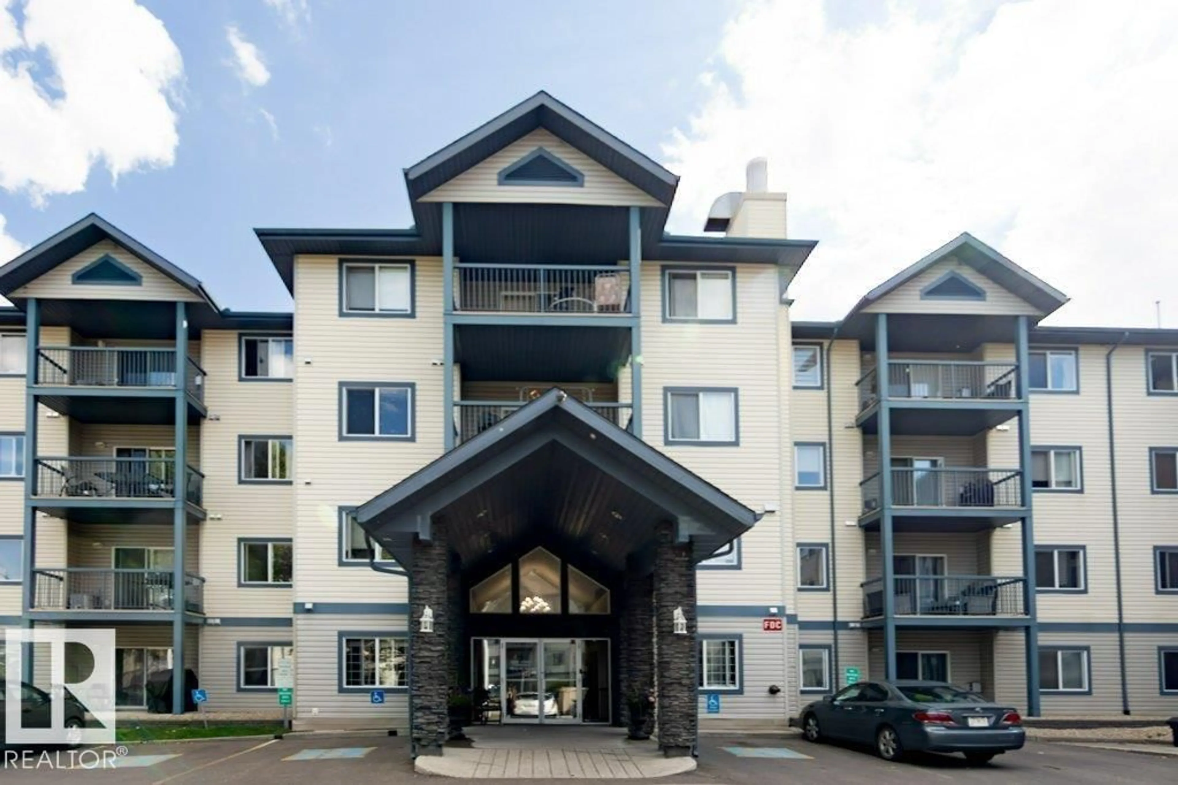 Indoor foyer for #417 - 16303 95 ST, Edmonton Alberta T5Z3V1