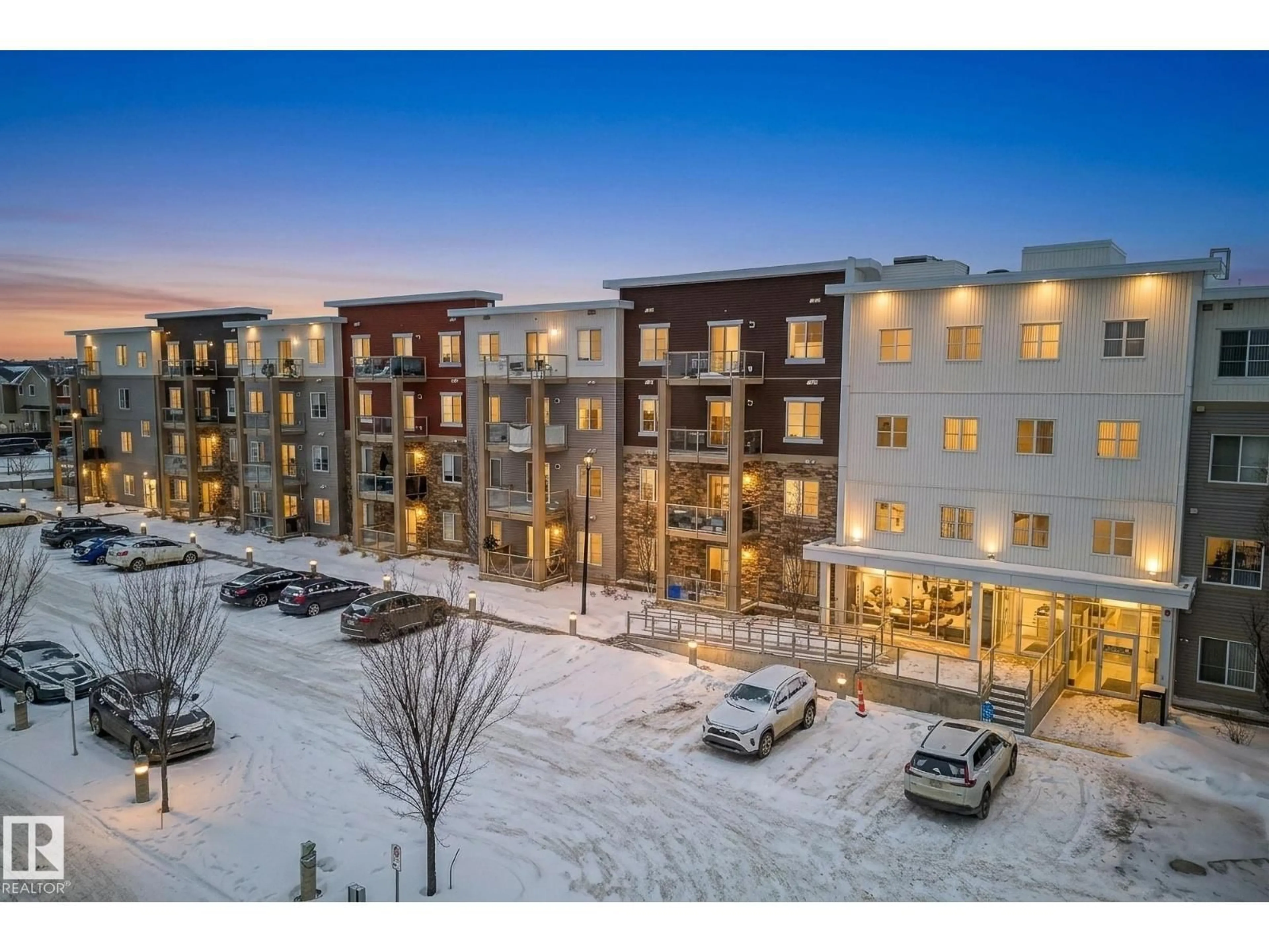 A pic from outside/outdoor area/front of a property/back of a property/a pic from drone, building for #206 - 206 WELSH DR, Edmonton Alberta T6X1Y7