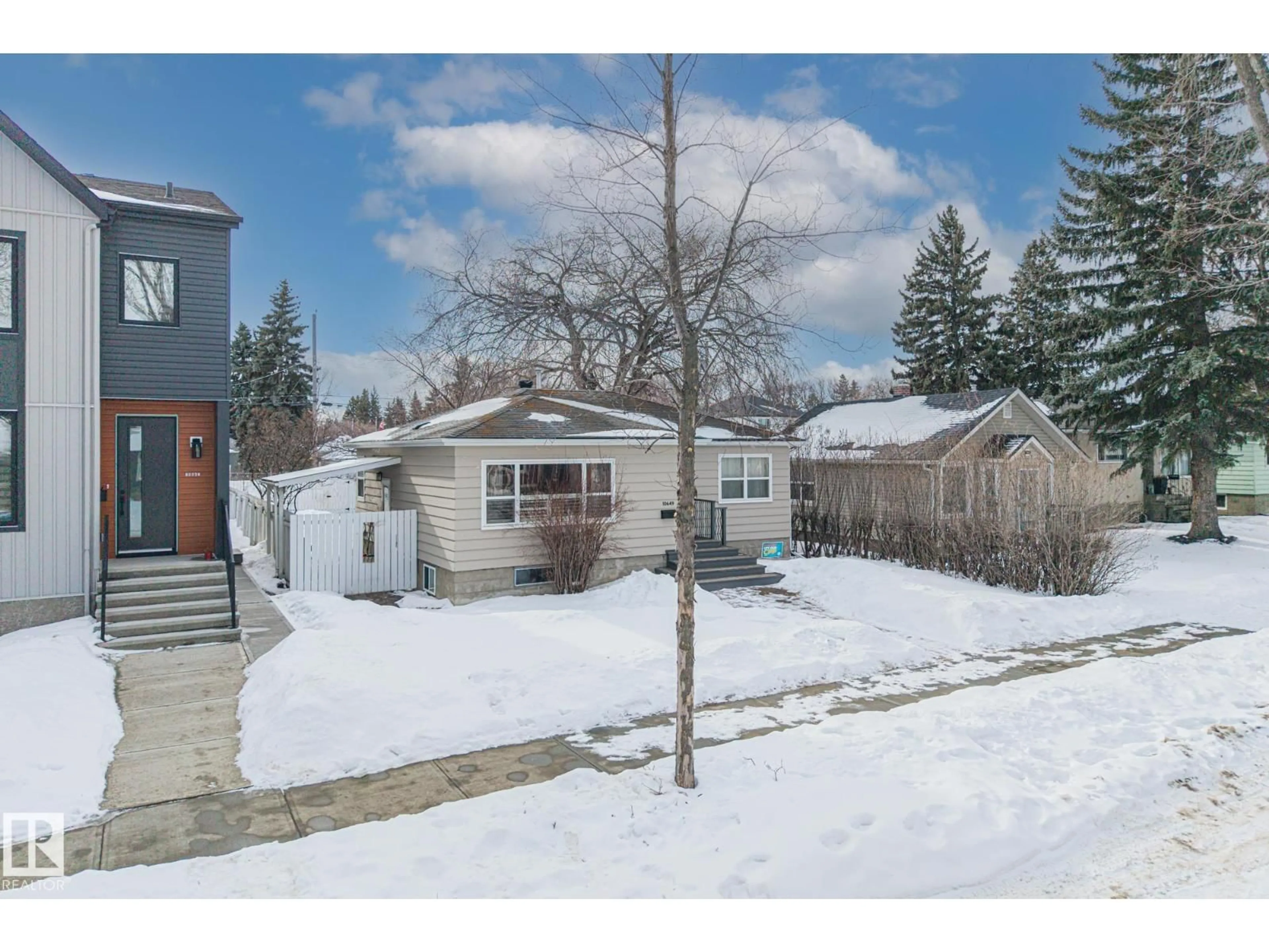 A pic from outside/outdoor area/front of a property/back of a property/a pic from drone, street for 10649 64 AV, Edmonton Alberta T6H1T1