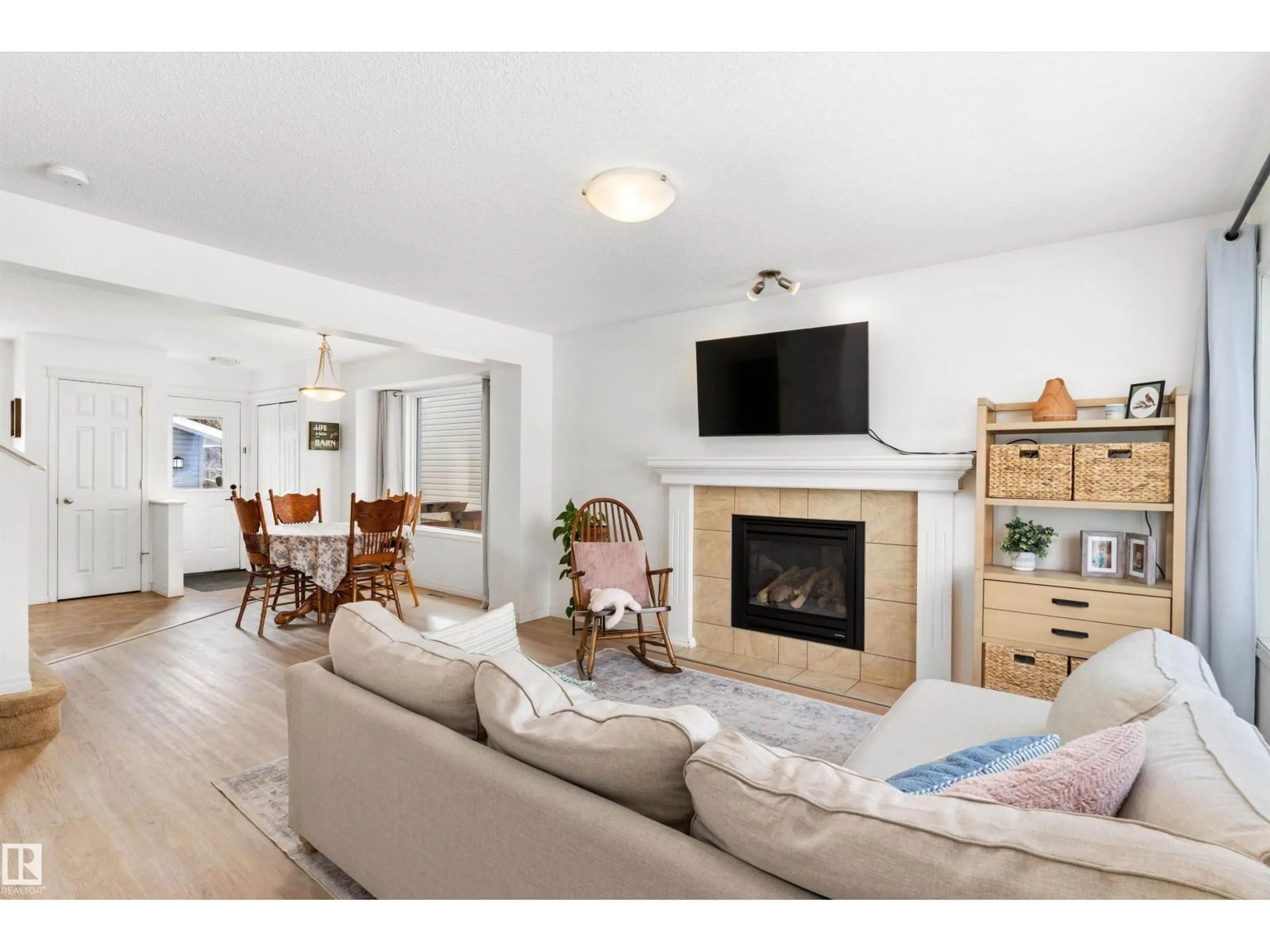 Living room with furniture, unknown for 419 SONGHURST PL, Leduc Alberta T9E0P7